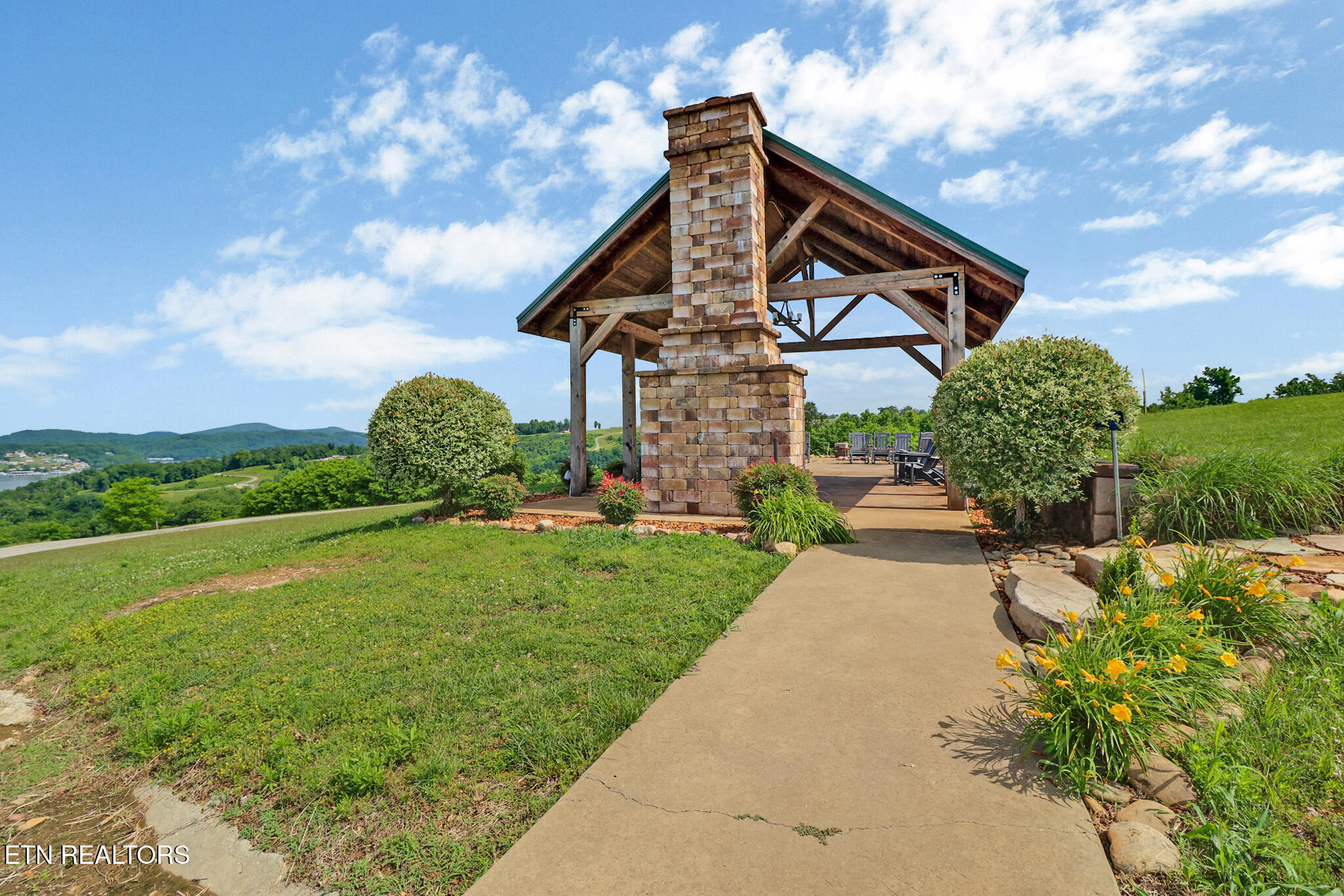 Mallard Lane Property Photo 22