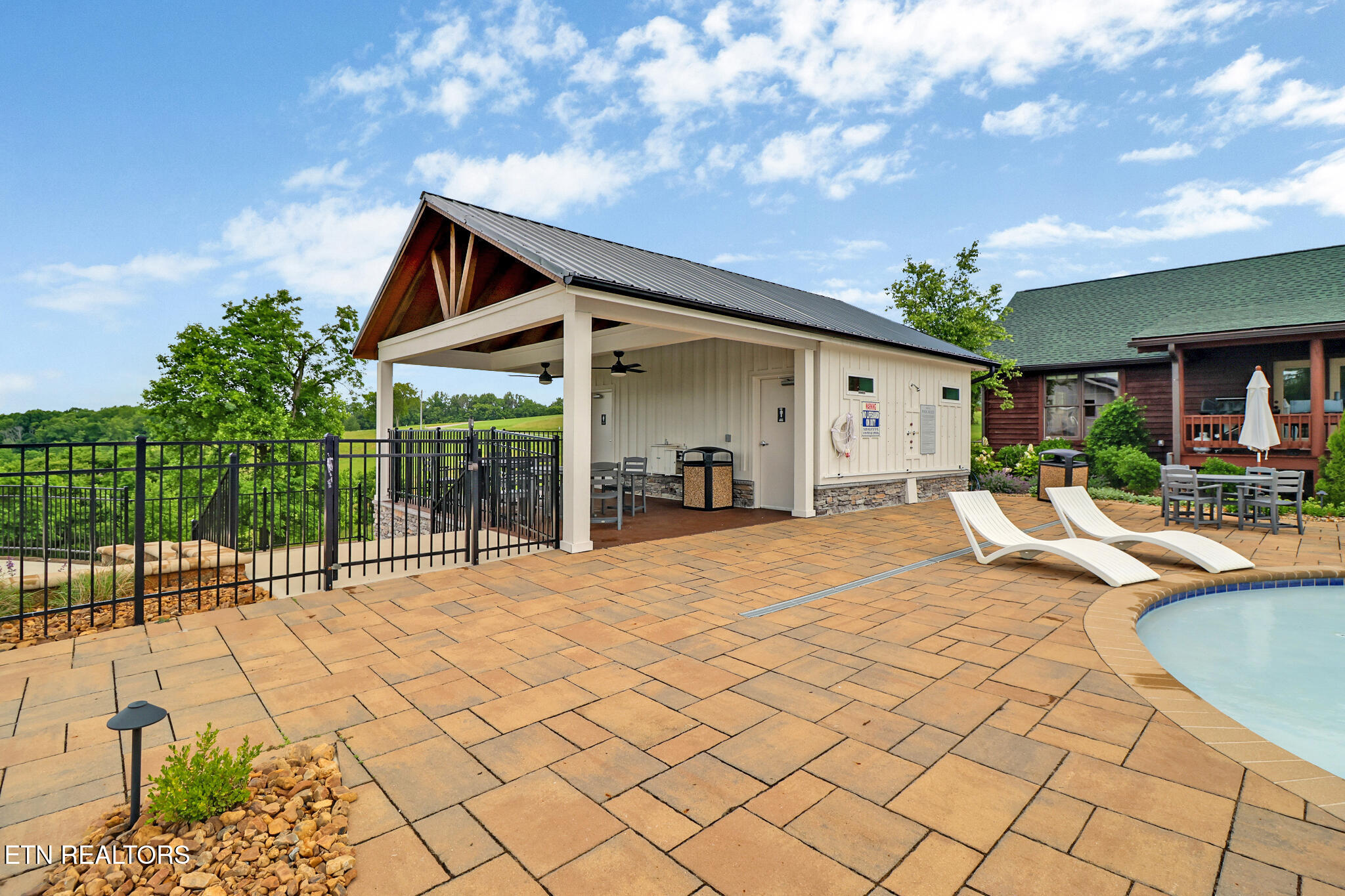 Mallard Lane Property Photo 33
