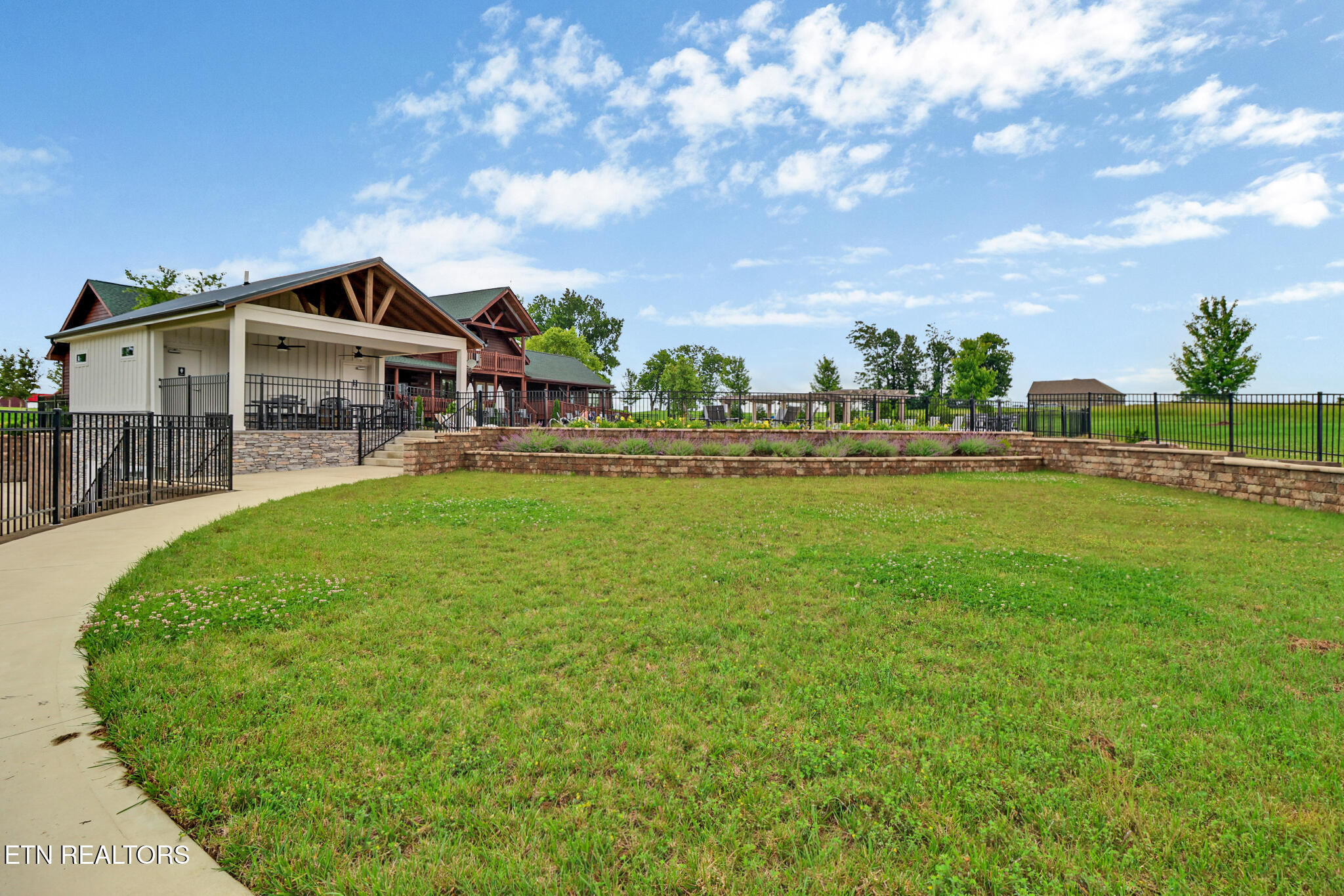 Mallard Lane Property Photo 37