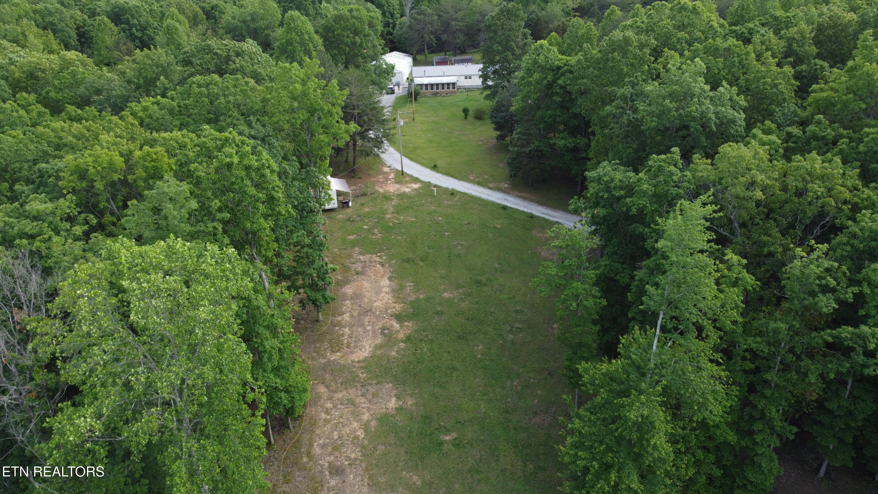 406 Dara Lane Property Photo 7