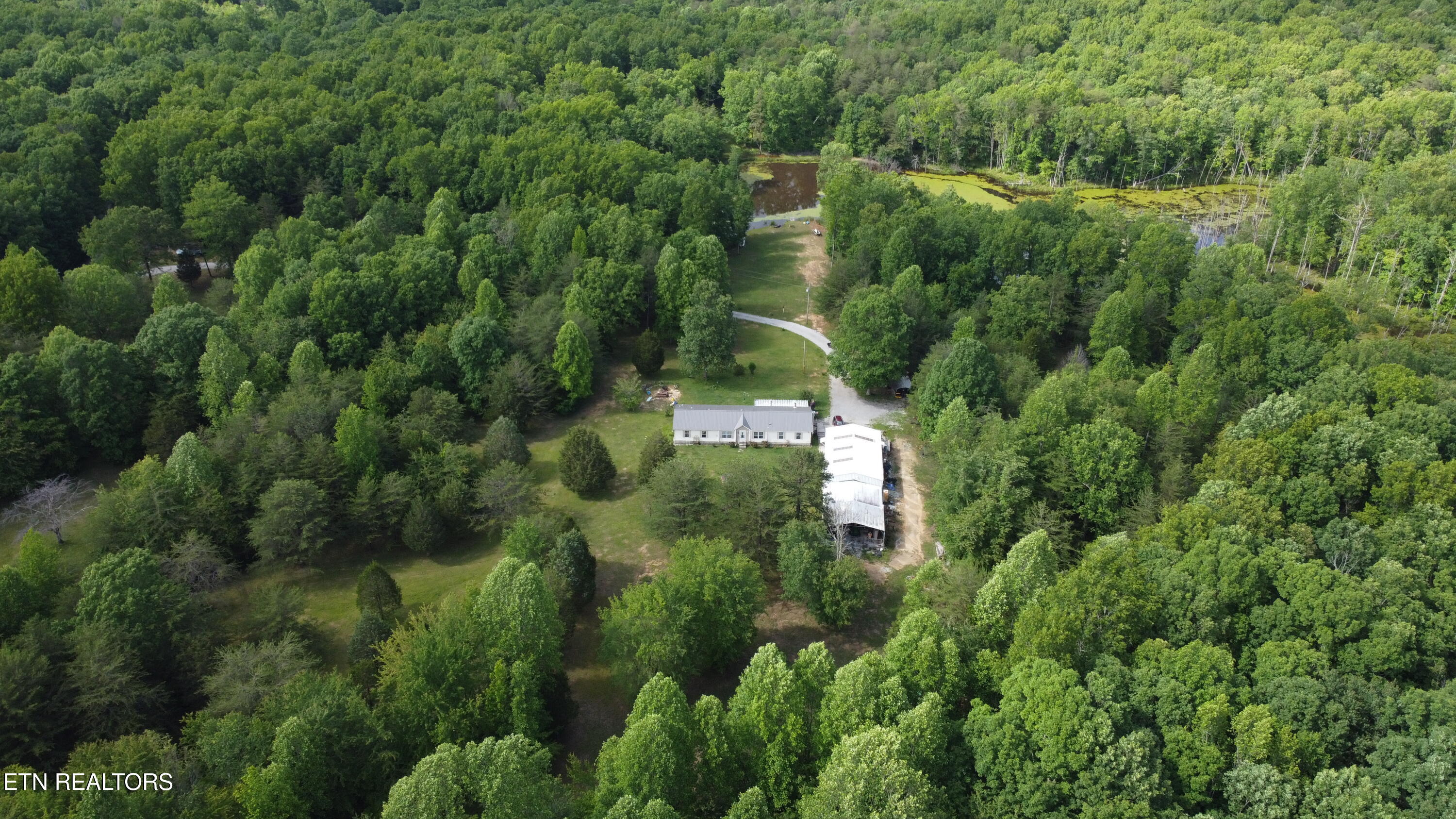 406 Dara Lane Property Photo 9