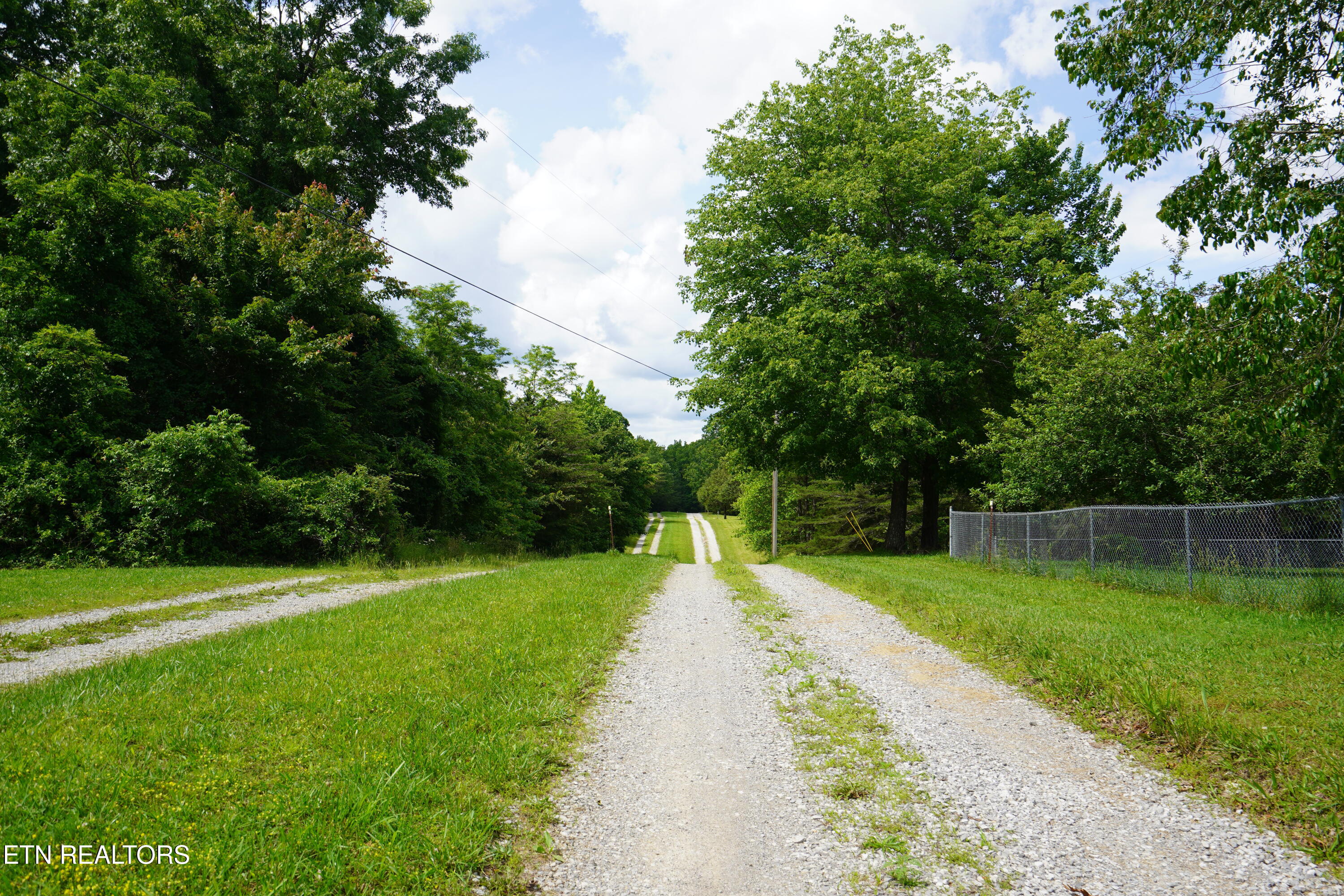 406 Dara Lane Property Photo 16