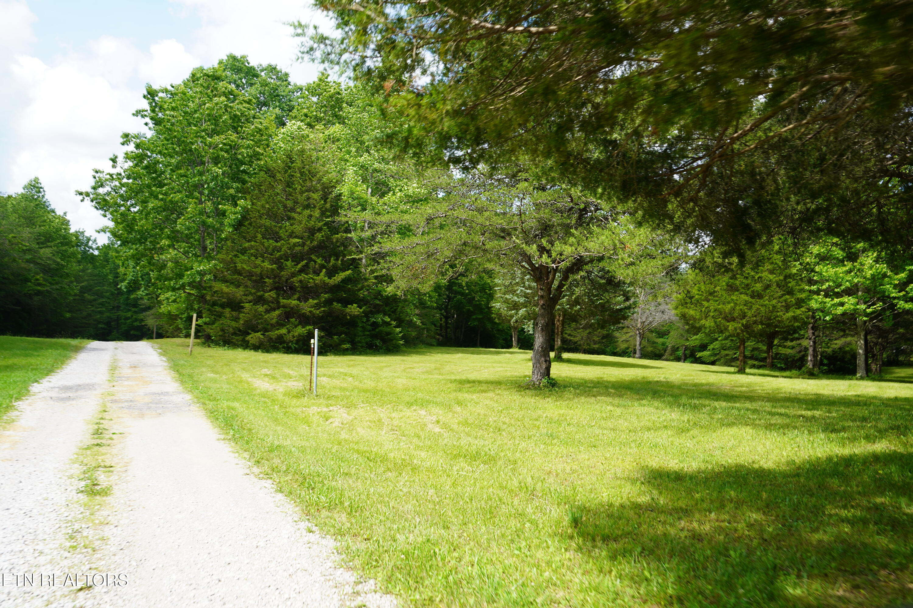 406 Dara Lane Property Photo 18