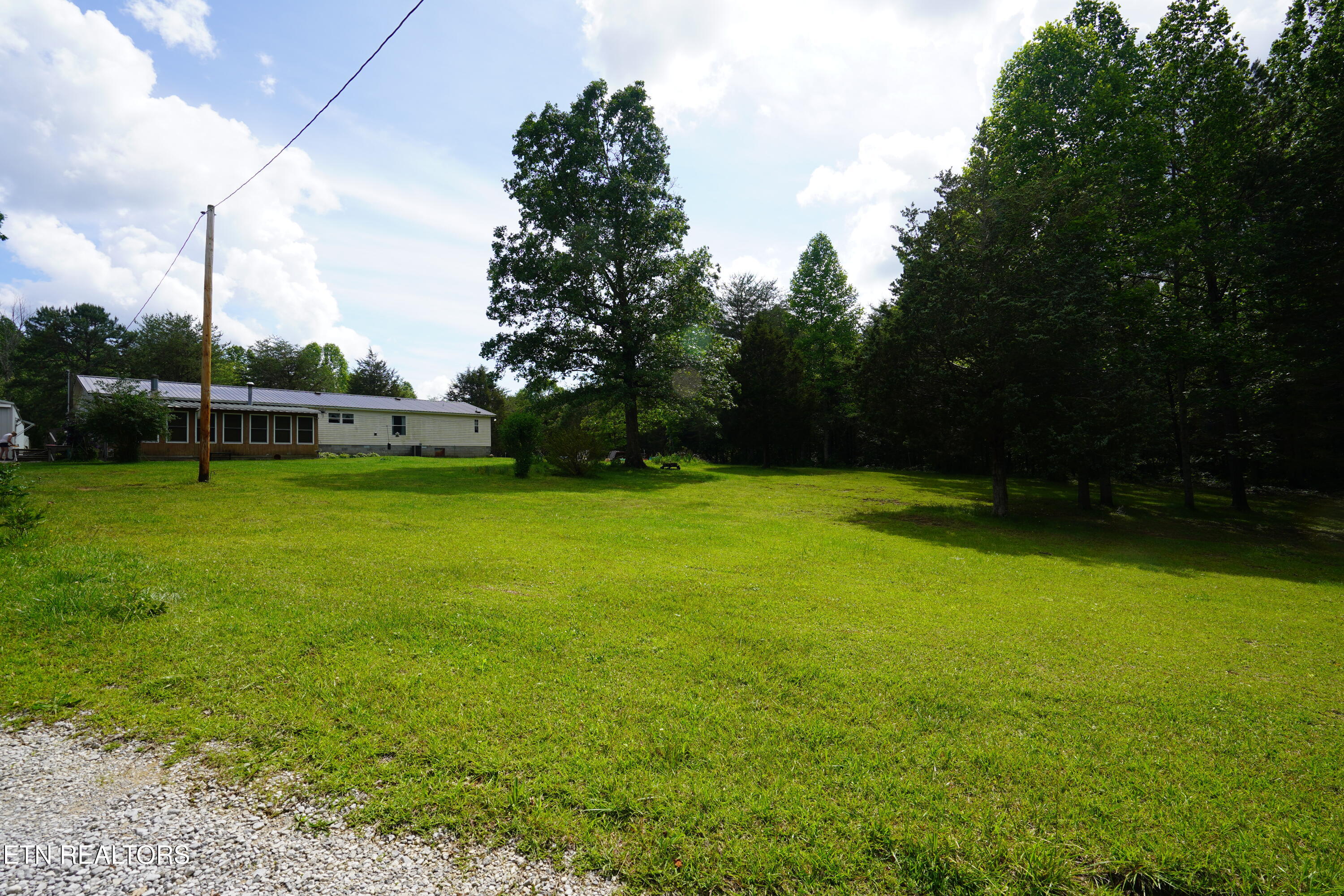 406 Dara Lane Property Photo 23