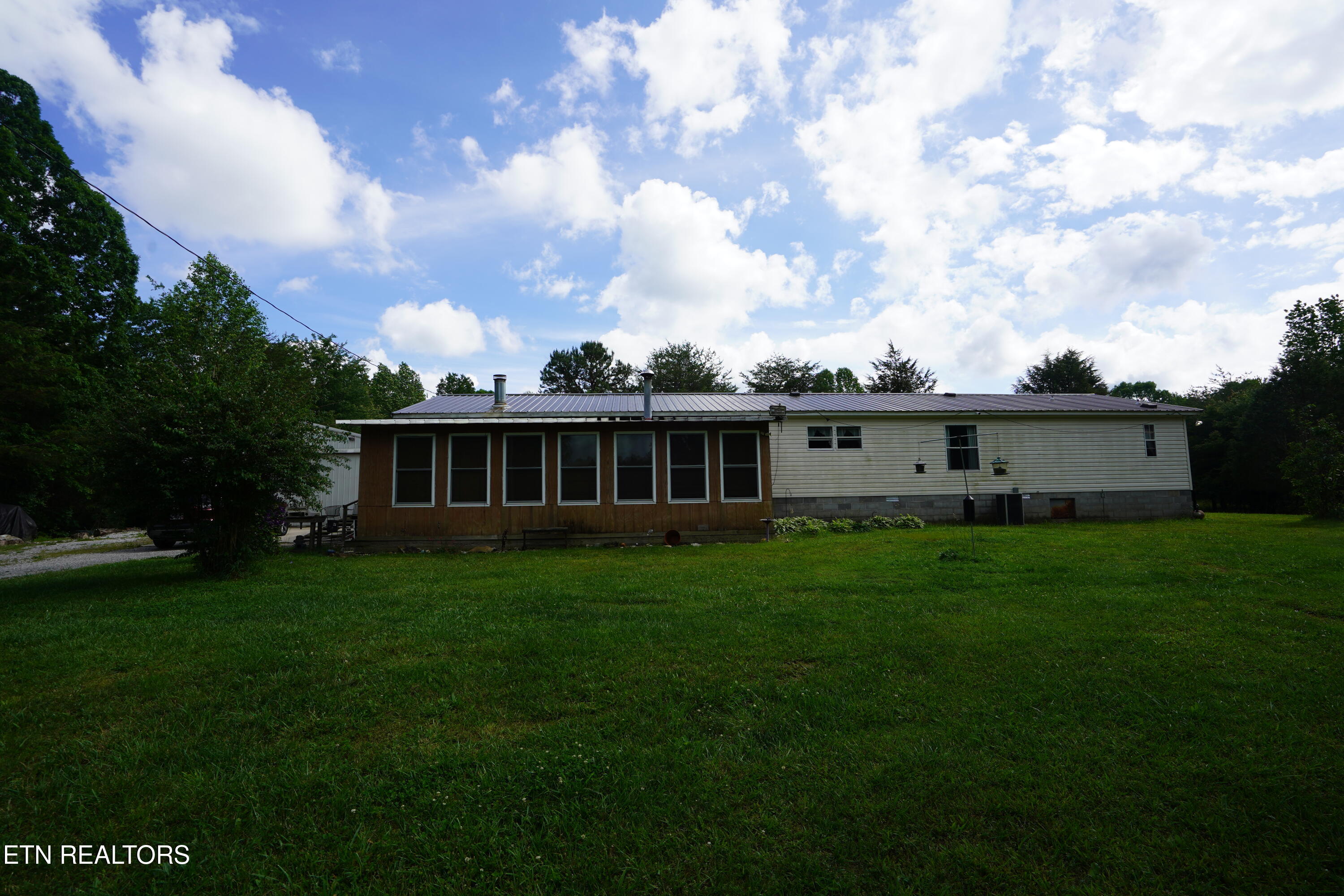 406 Dara Lane Property Photo 24