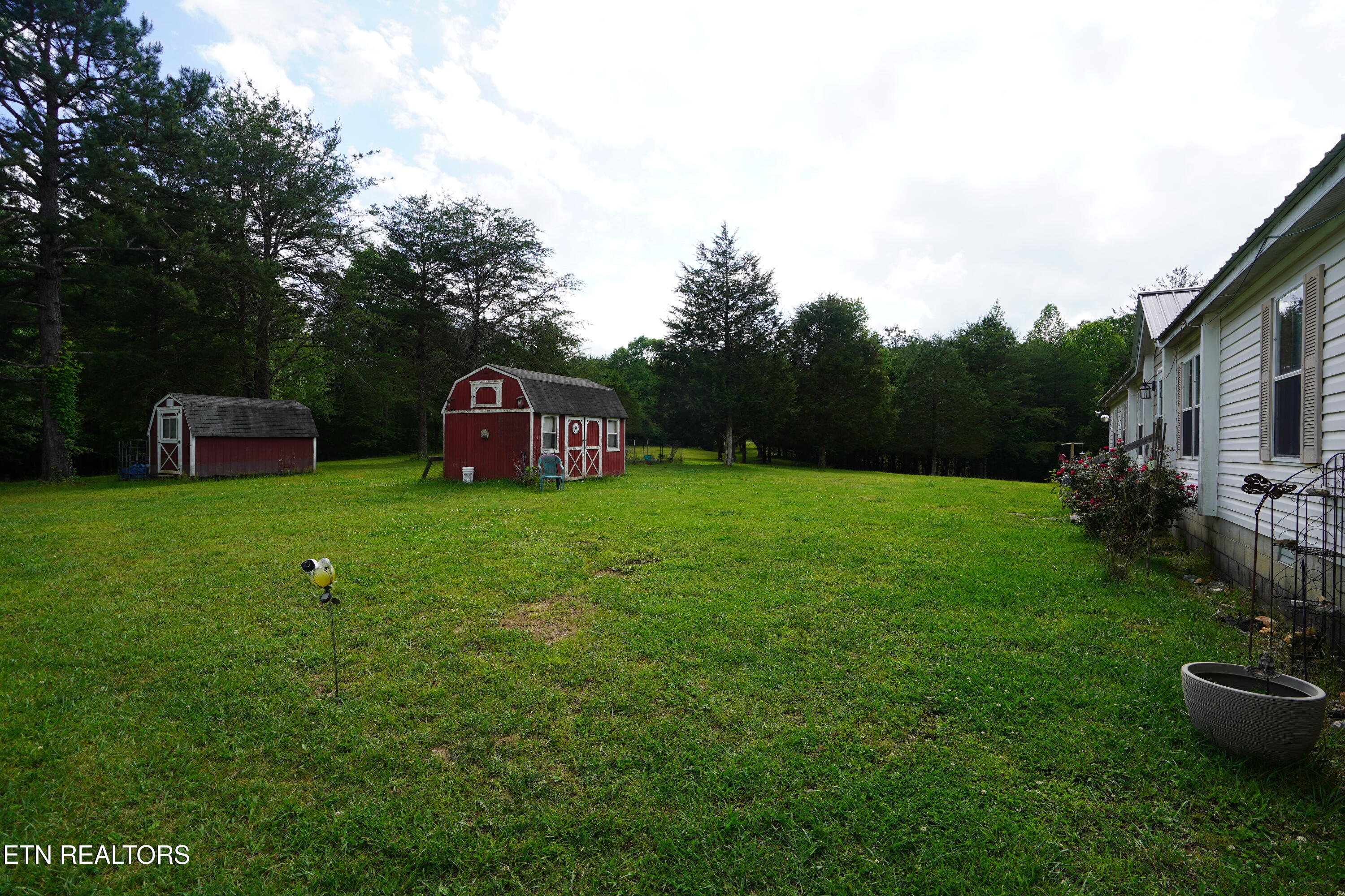 406 Dara Lane Property Photo 26