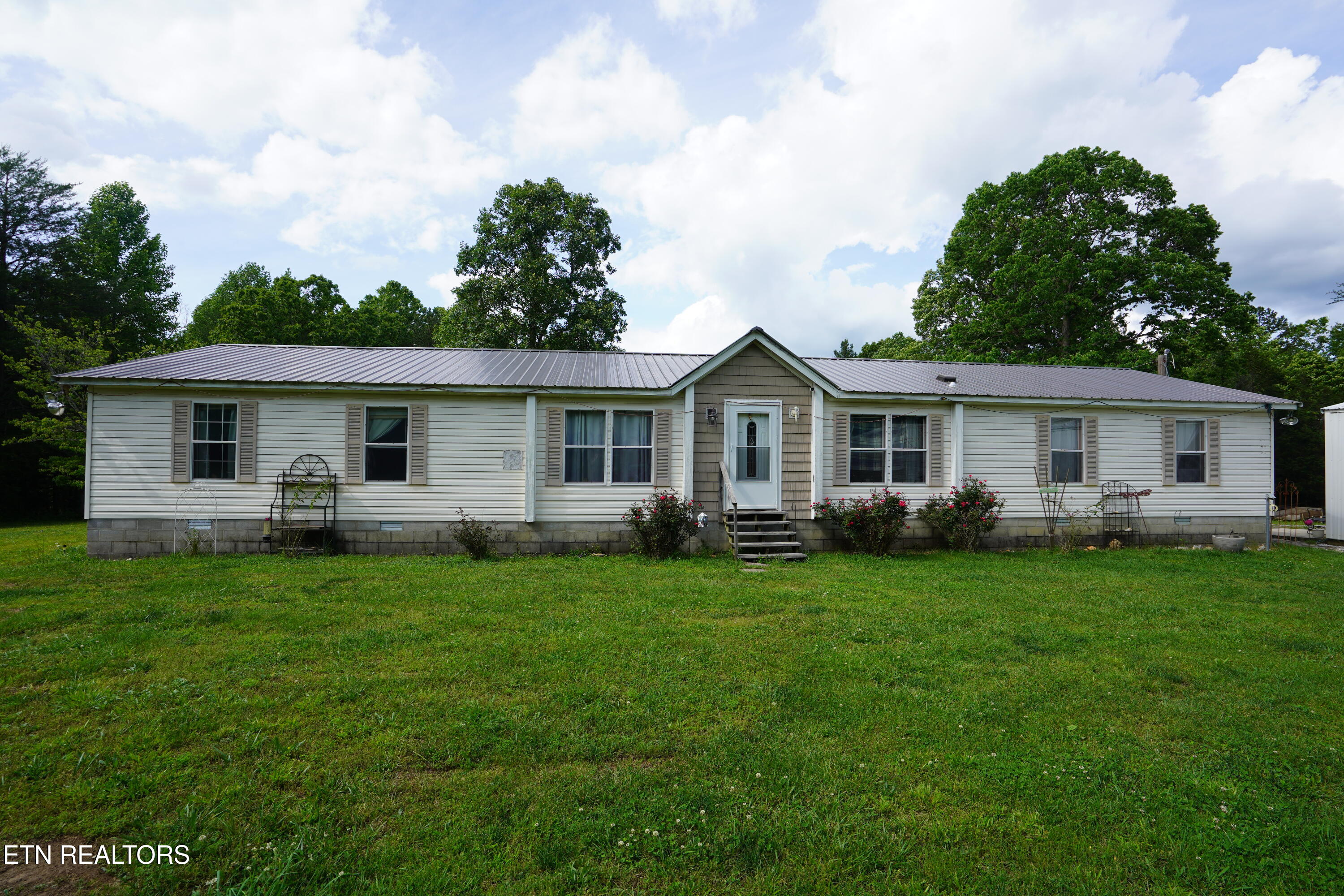 406 Dara Lane Property Photo 28