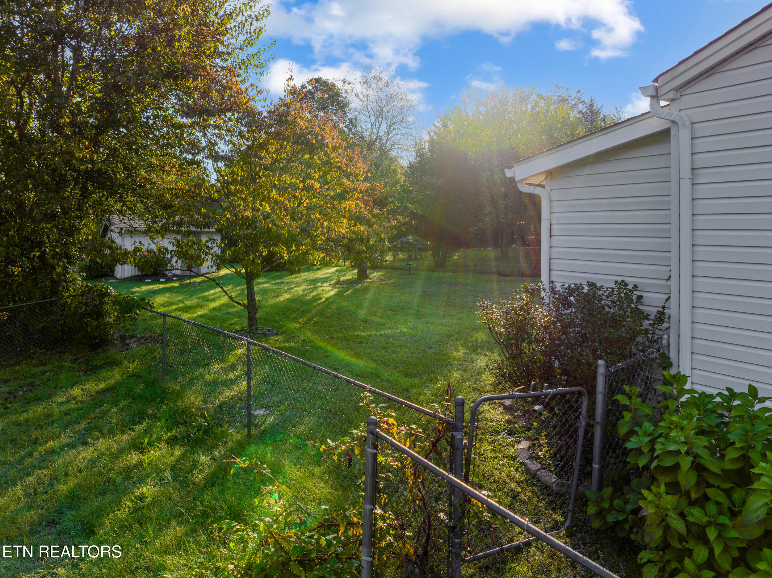 5112 Montrose Rd Property Photo 25