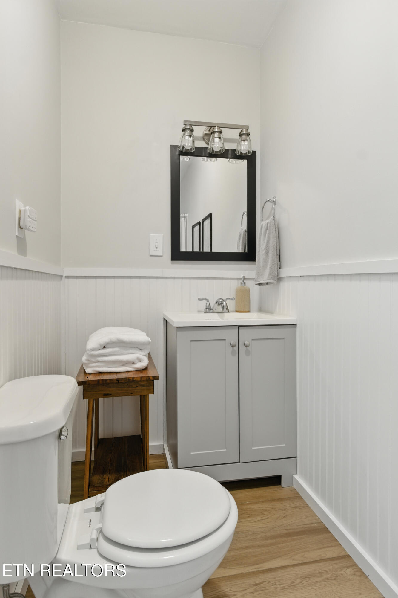 335 Hillcrest Drive Property Photo 14