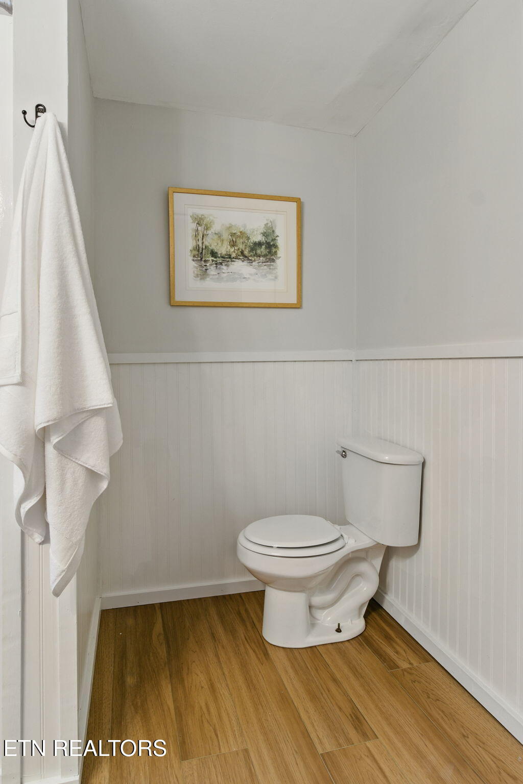 335 Hillcrest Drive Property Photo 34