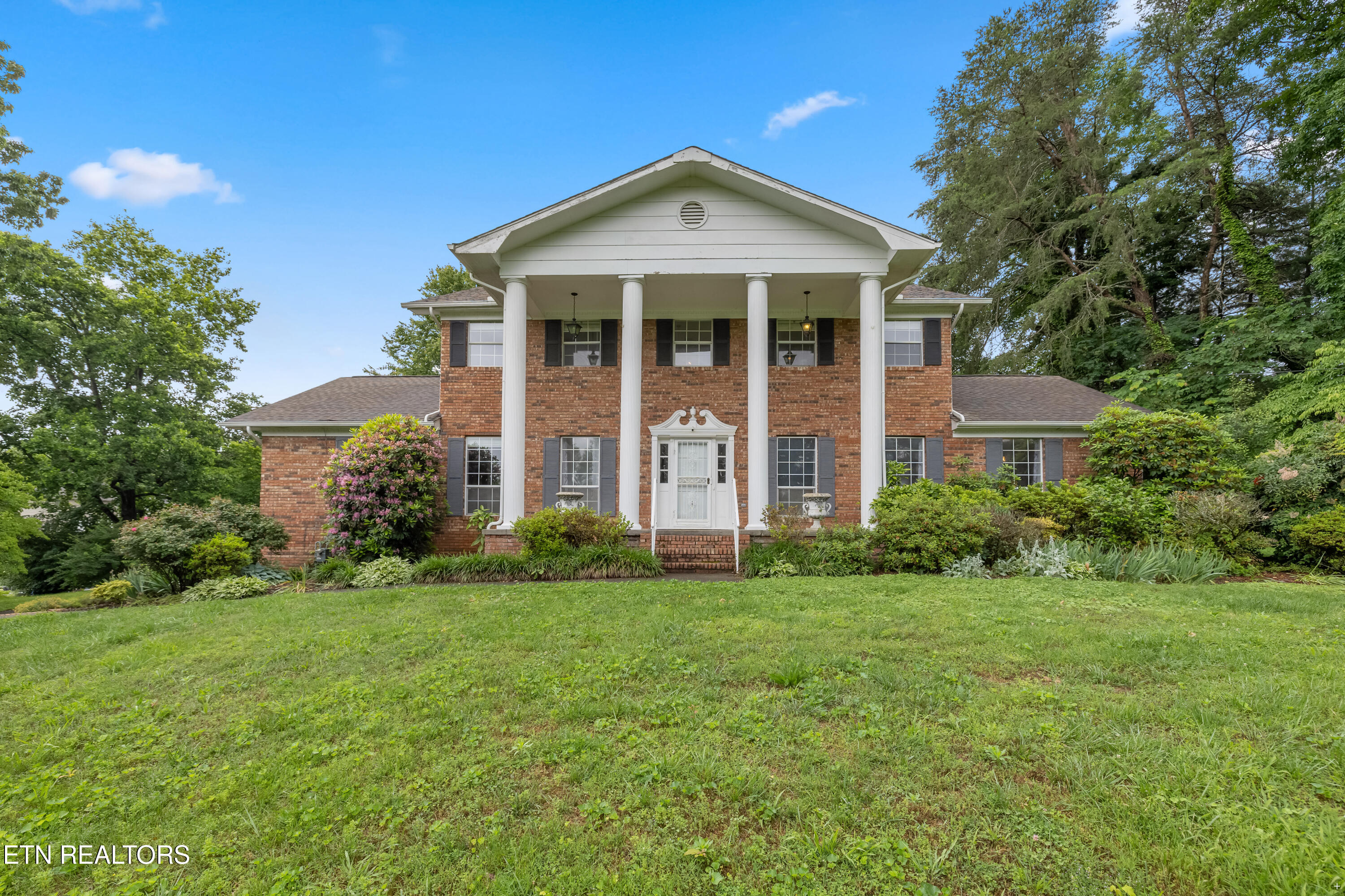 10628 Sandpiper Lane Property Photo 1