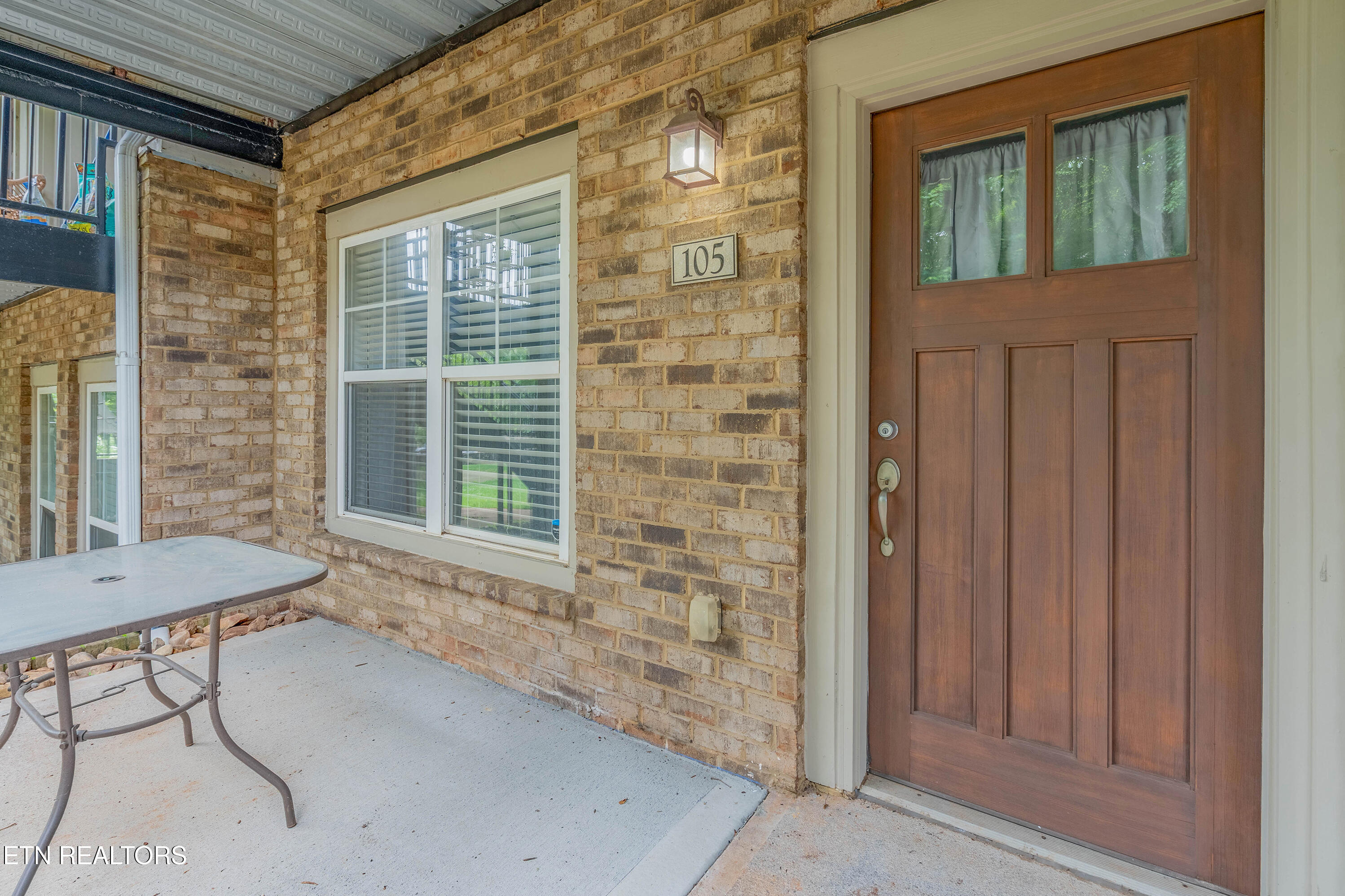 3950 Cherokee Woods Way Property Photo 1