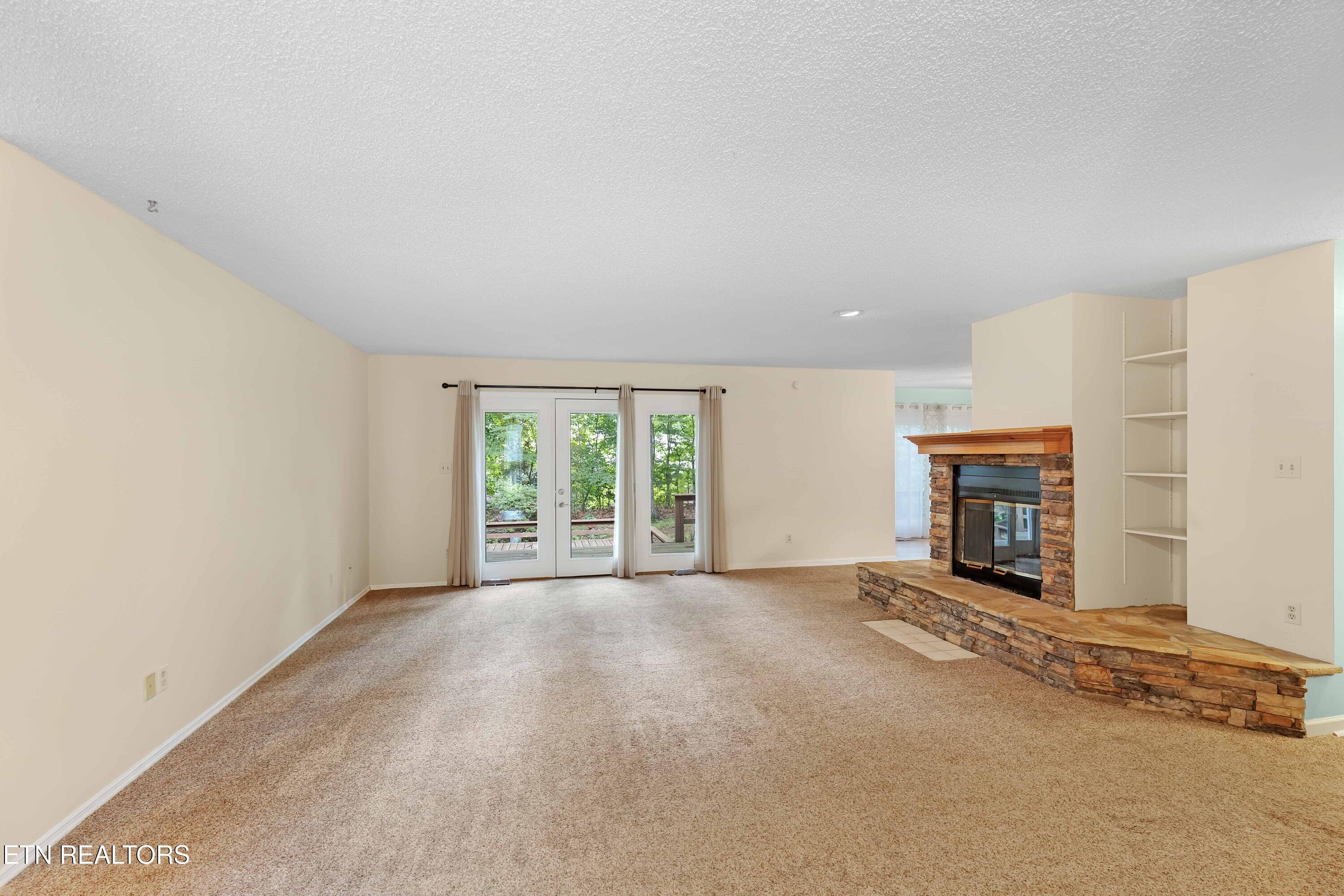 206 Cheeskogili Lane Property Photo 2