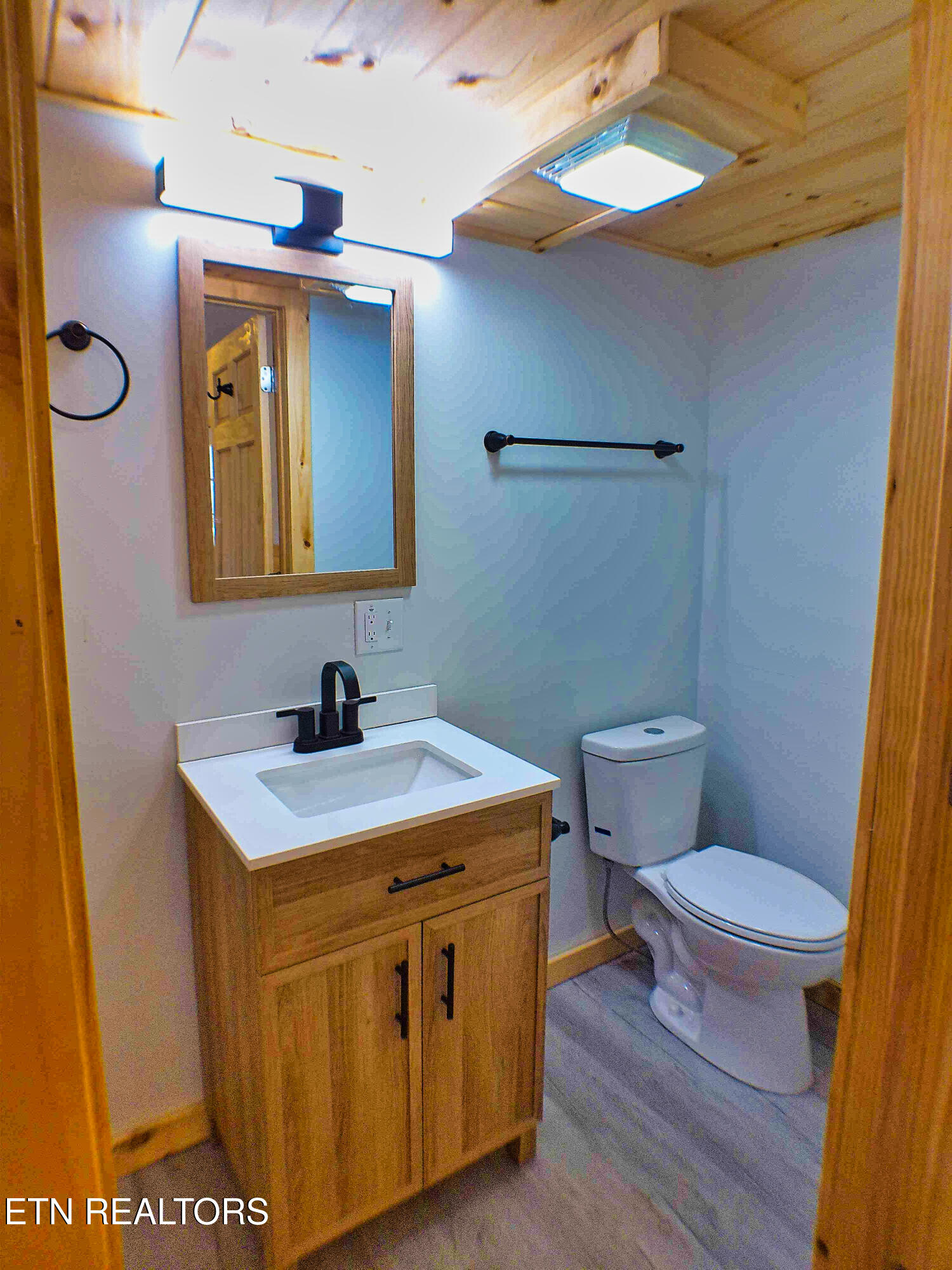 1070 Chestnut Ridge Rd Property Photo 22