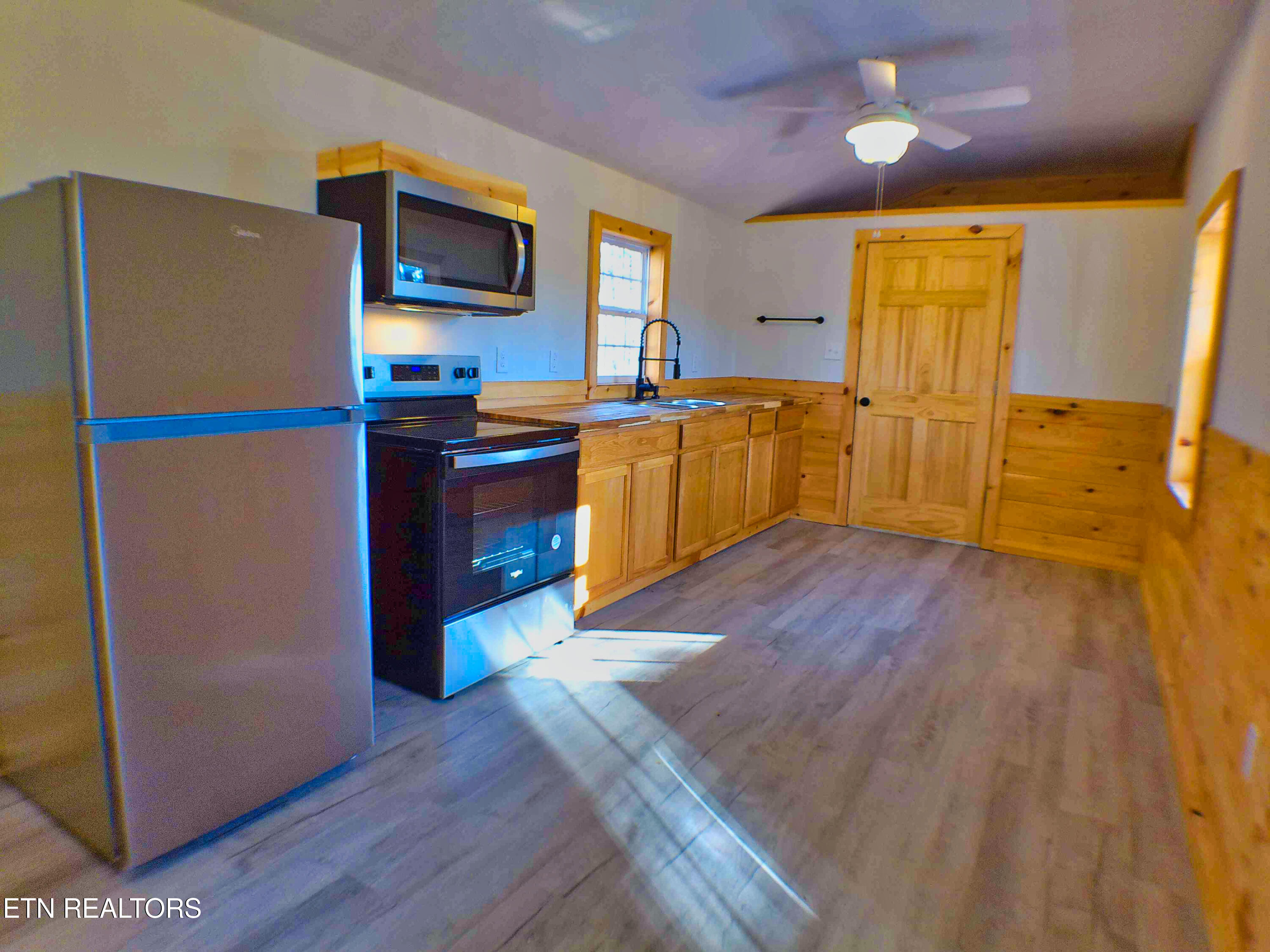 1070 Chestnut Ridge Rd Property Photo 30