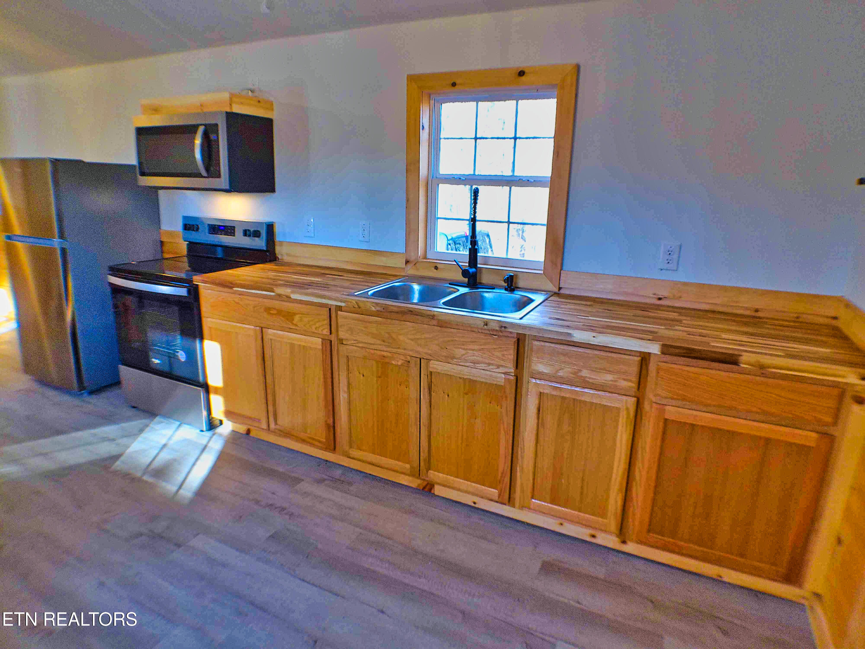 1070 Chestnut Ridge Rd Property Photo 32