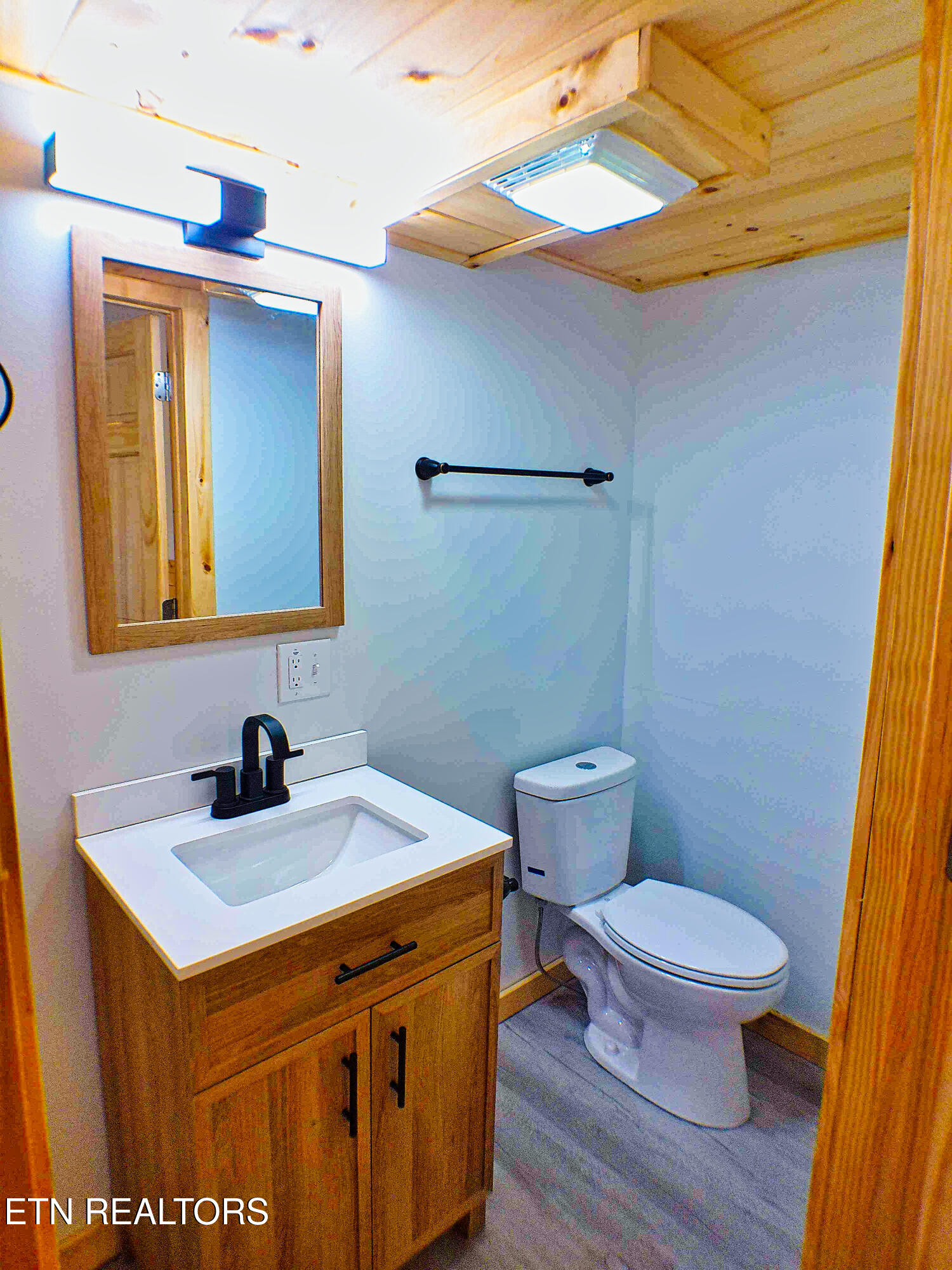 1070 Chestnut Ridge Rd Property Photo 33