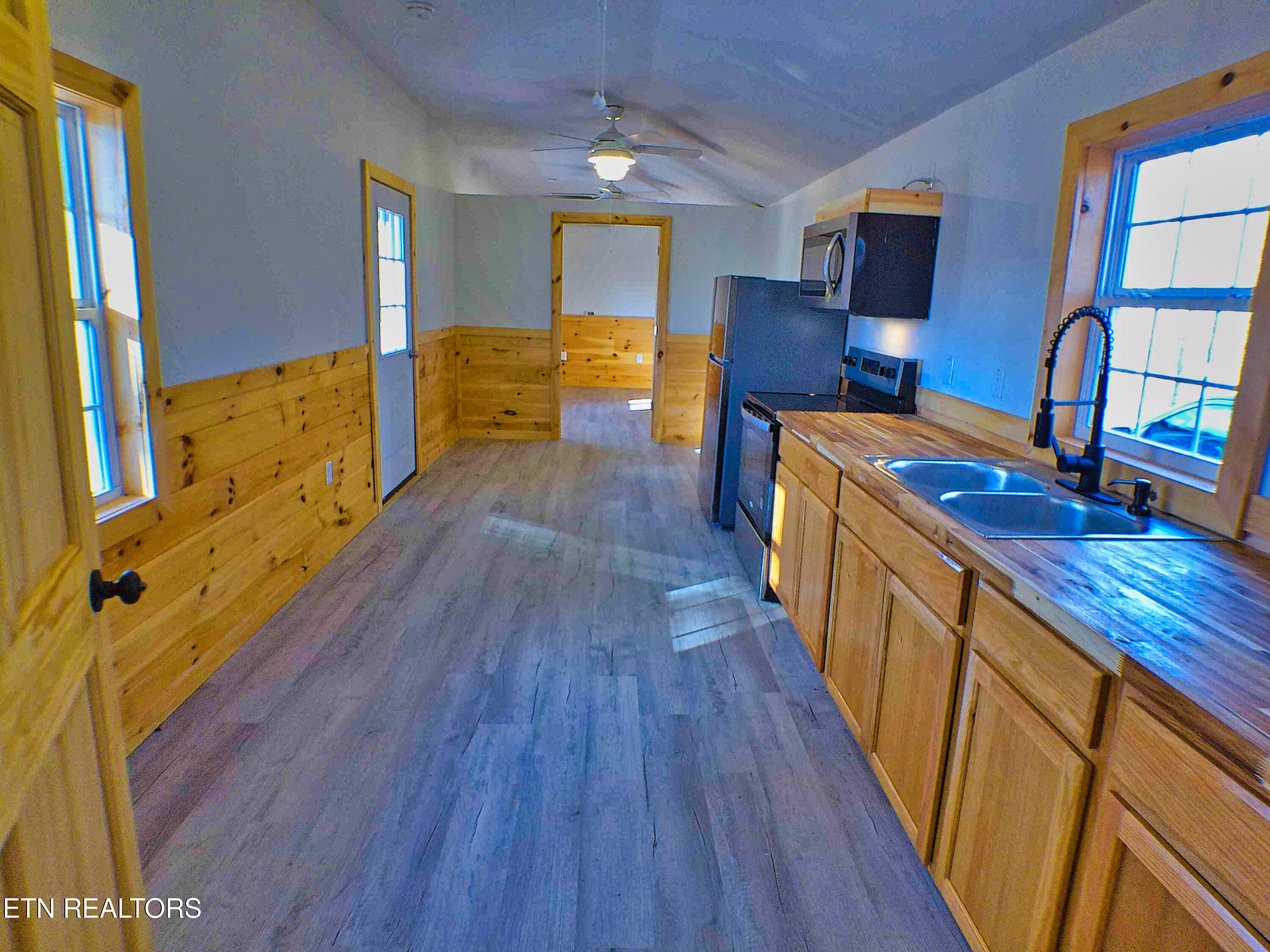 1070 Chestnut Ridge Rd Property Photo 34