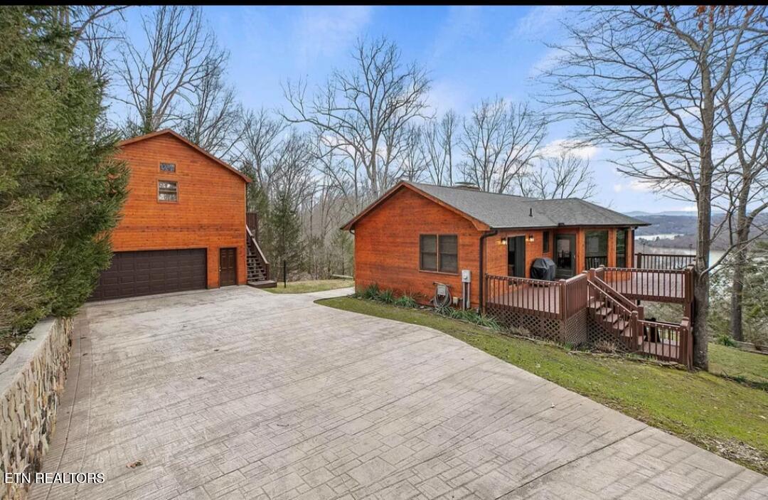 1186 Deerfield Way Property Photo
