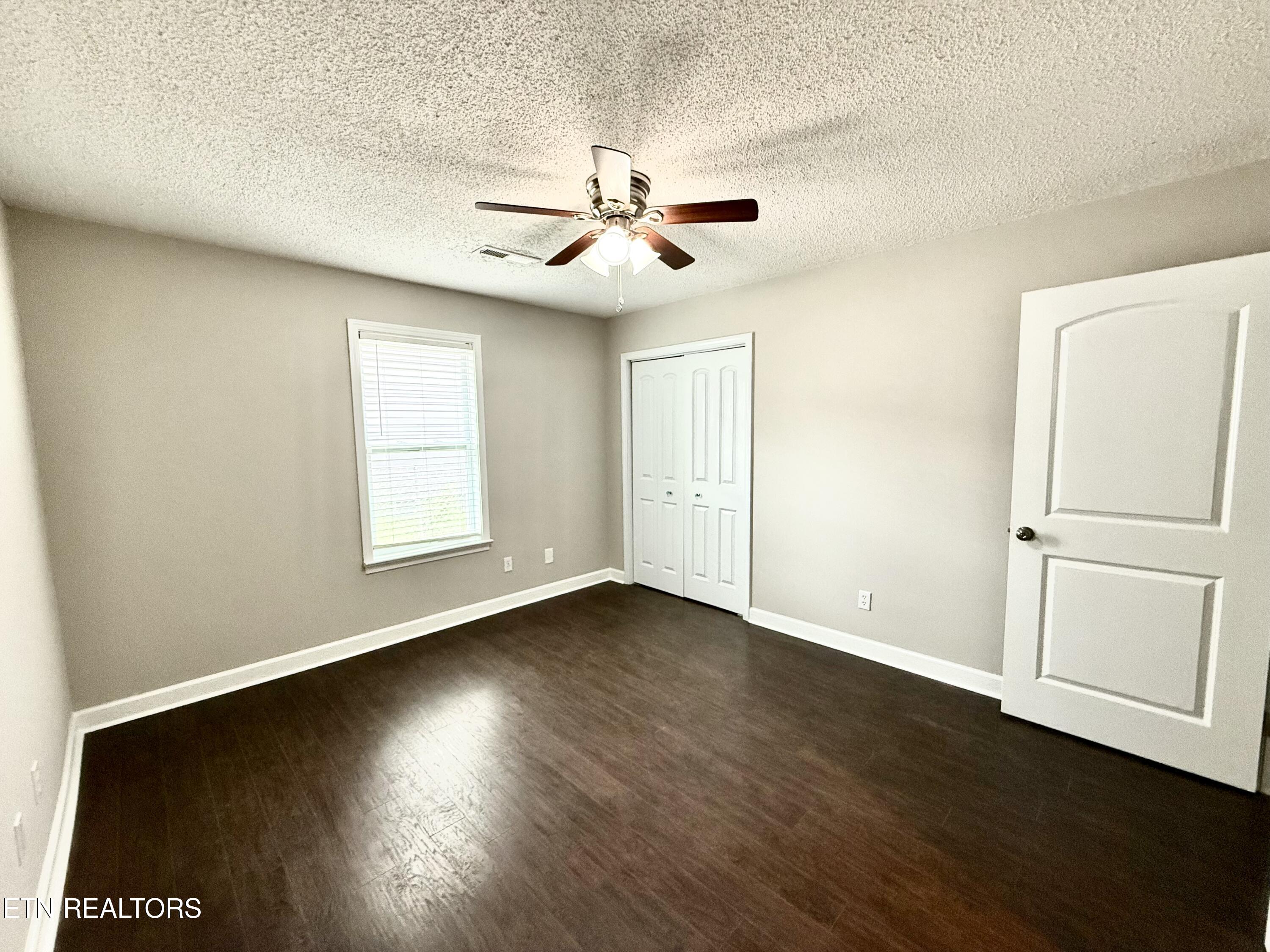 304 Douglas Ave Property Photo 15