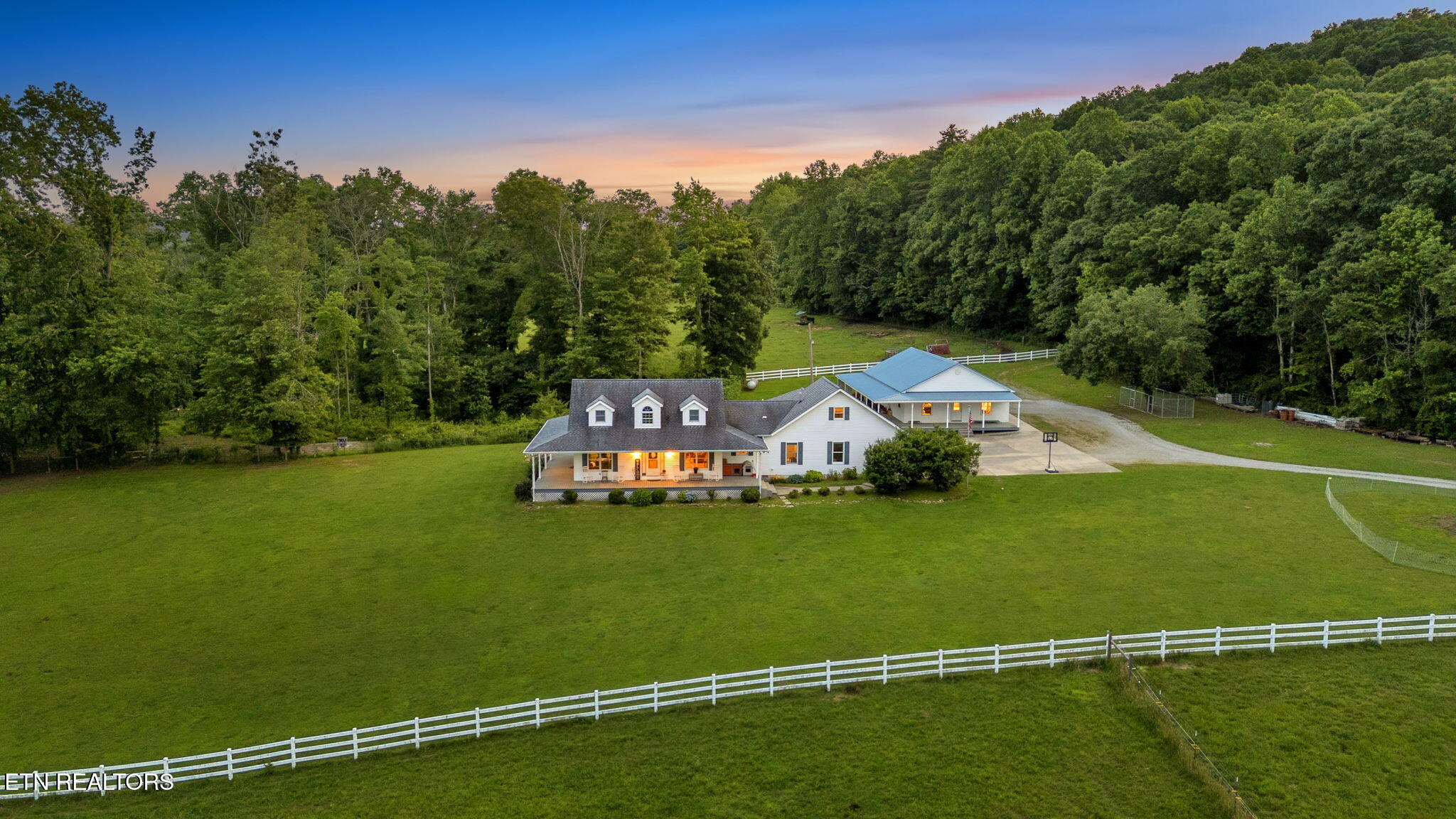 596 Clifty Creek Rd Property Photo 1