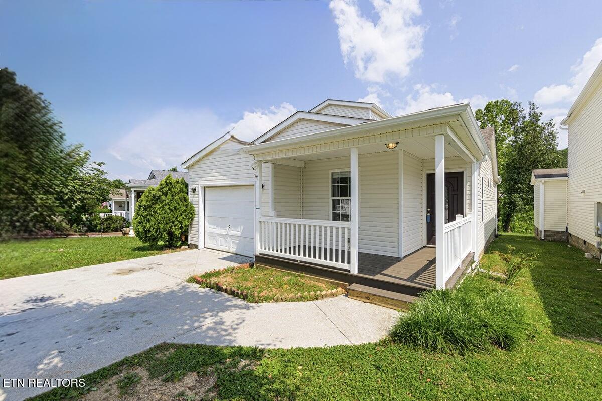 10548 Lone Star Way Property Photo 1