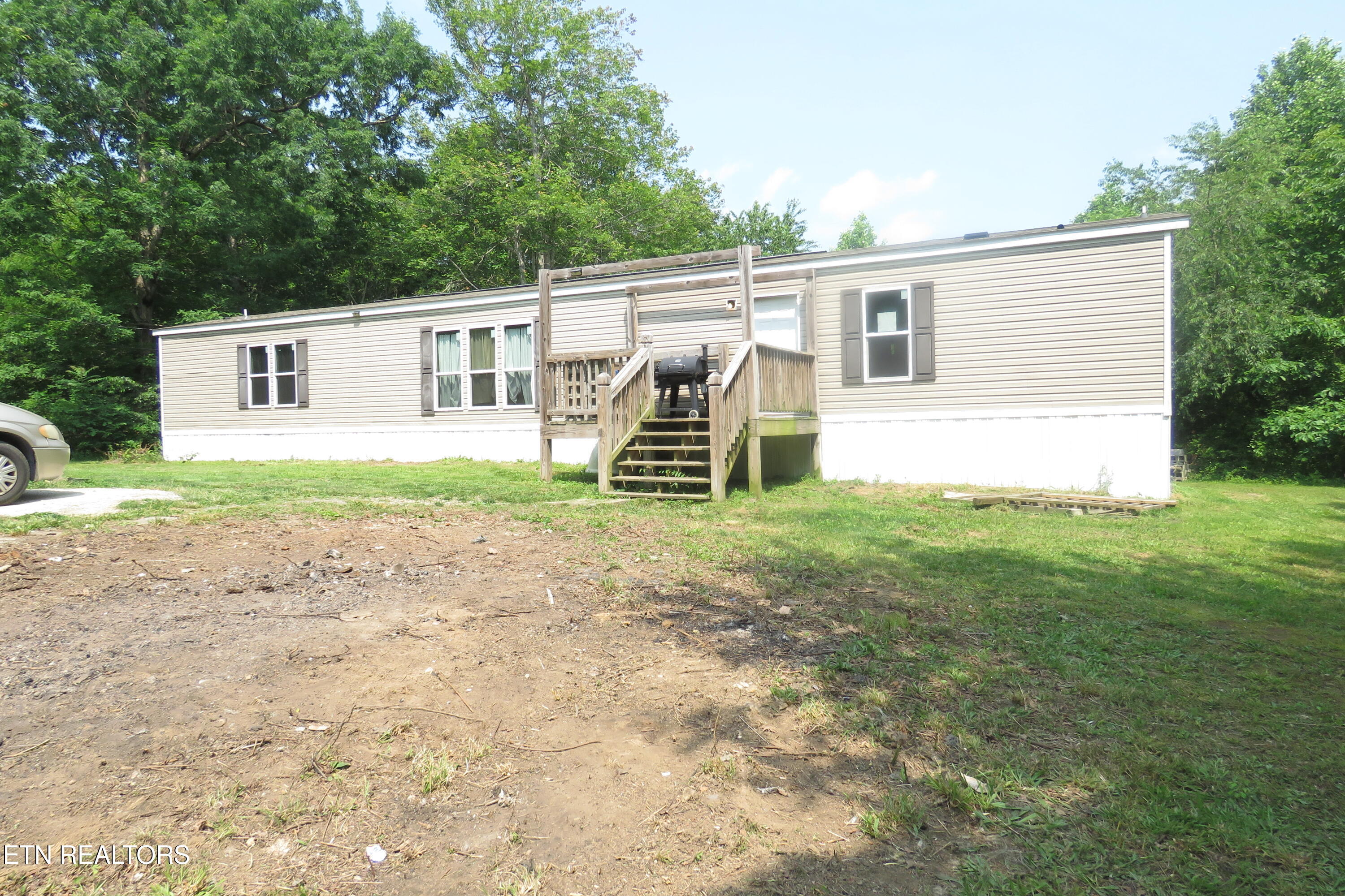 3699 Hillwood St Property Photo 1