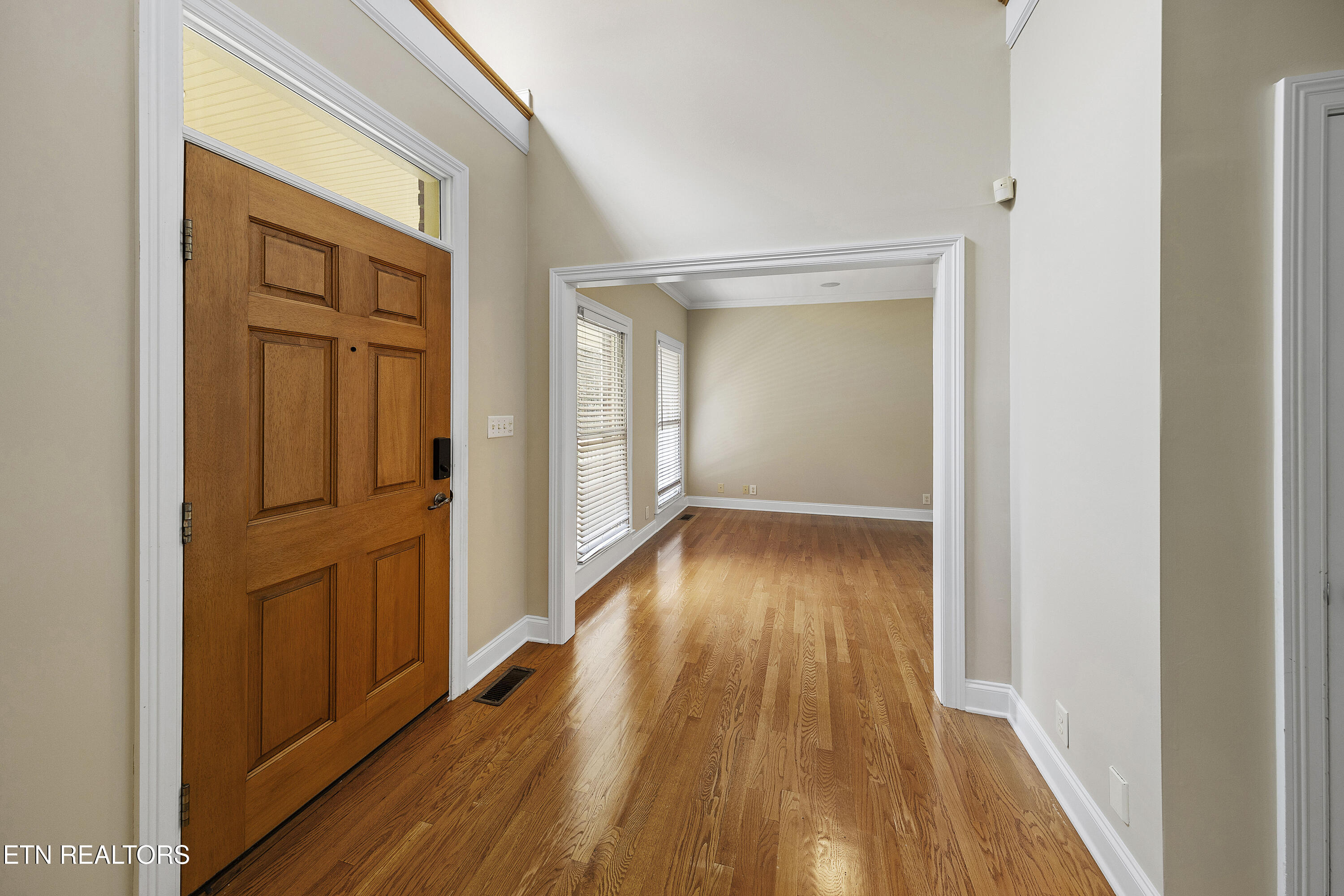 12649 Bayview Drive Property Photo 4