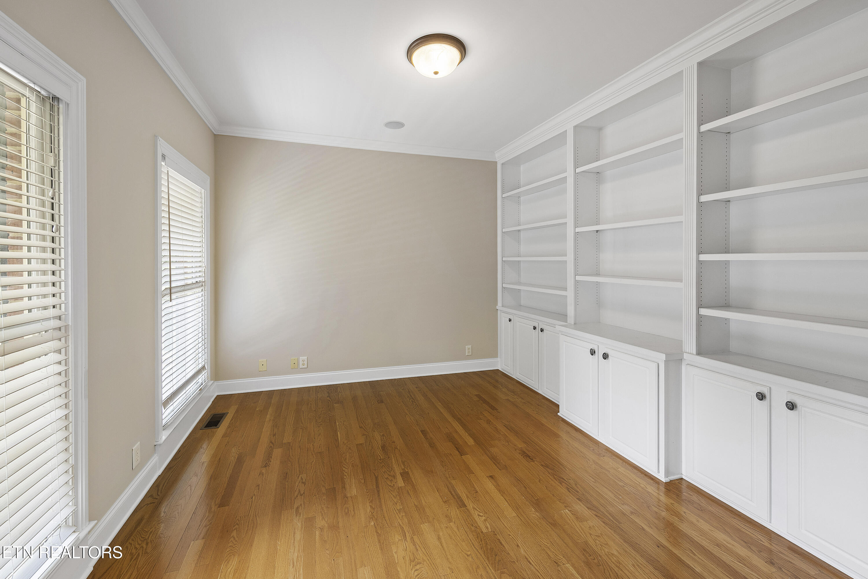 12649 Bayview Drive Property Photo 5