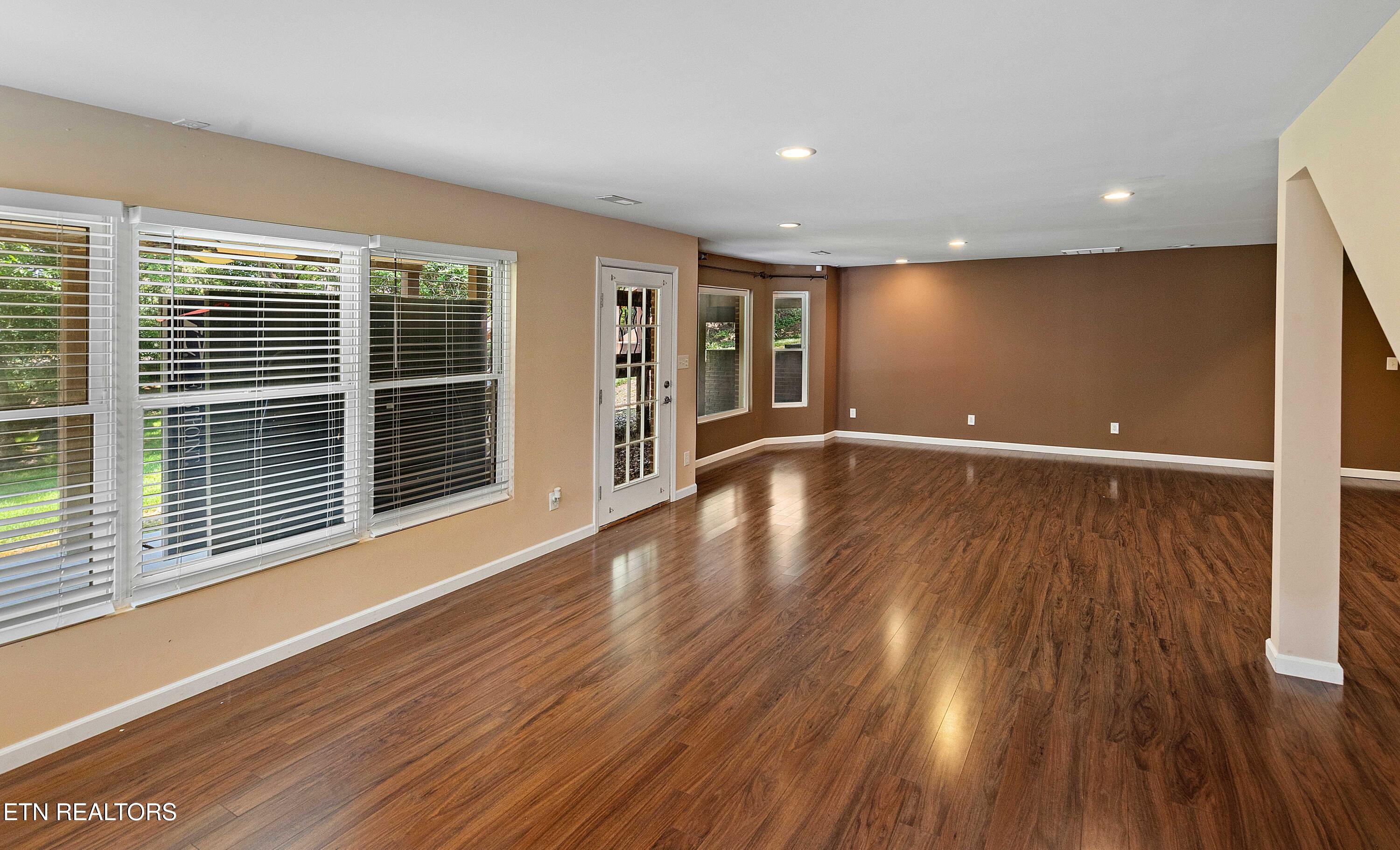 12649 Bayview Drive Property Photo 33