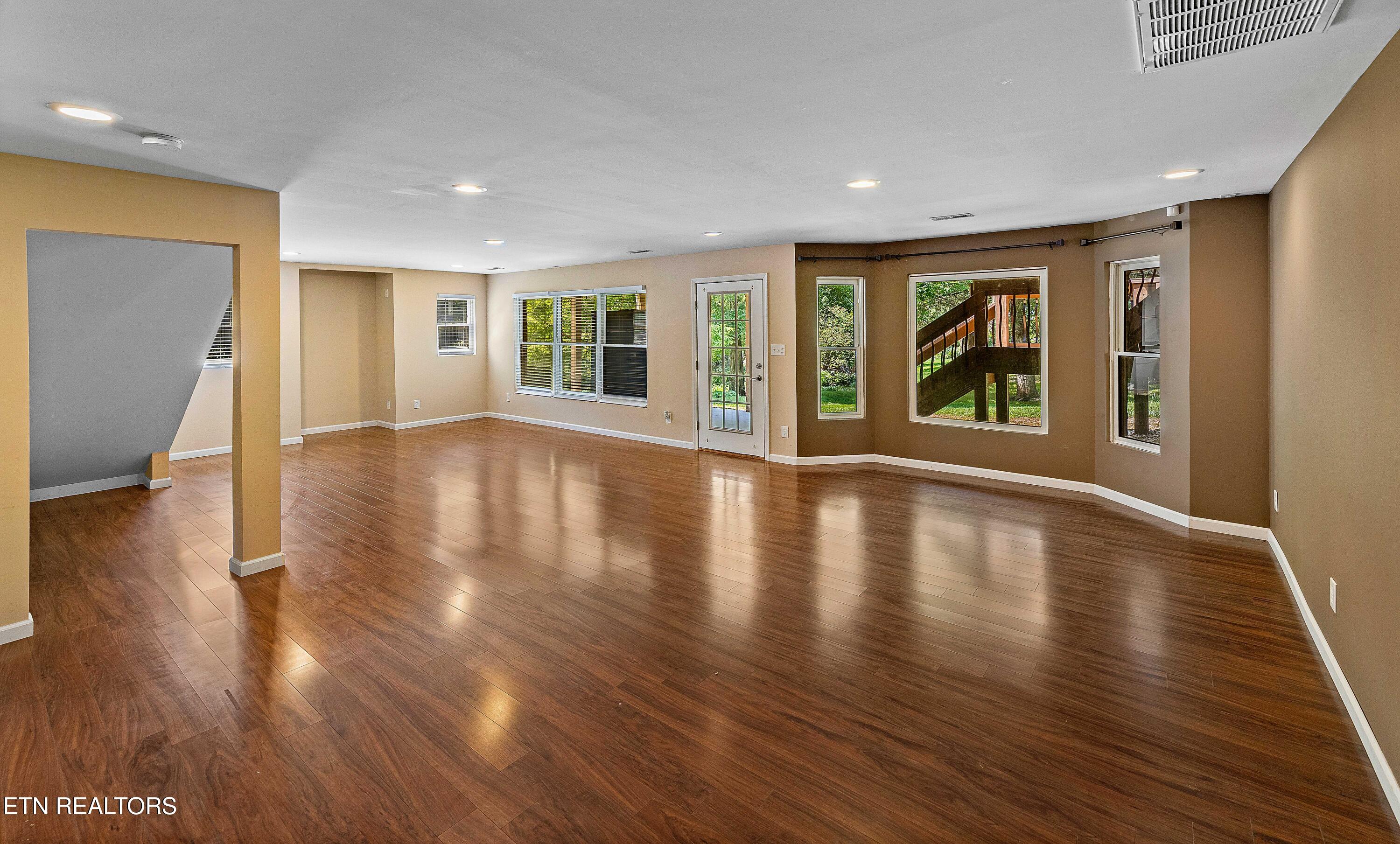12649 Bayview Drive Property Photo 35