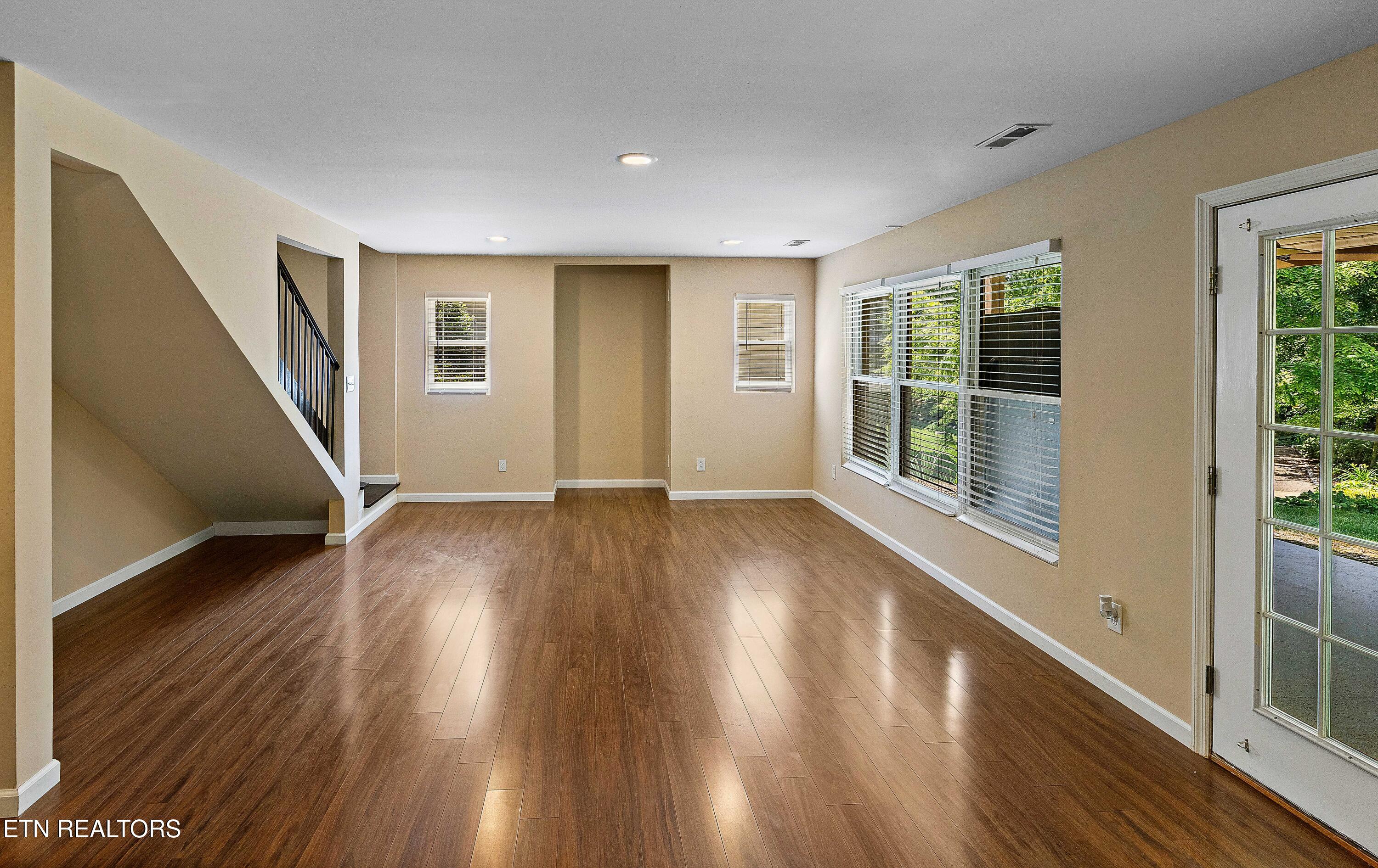 12649 Bayview Drive Property Photo 36