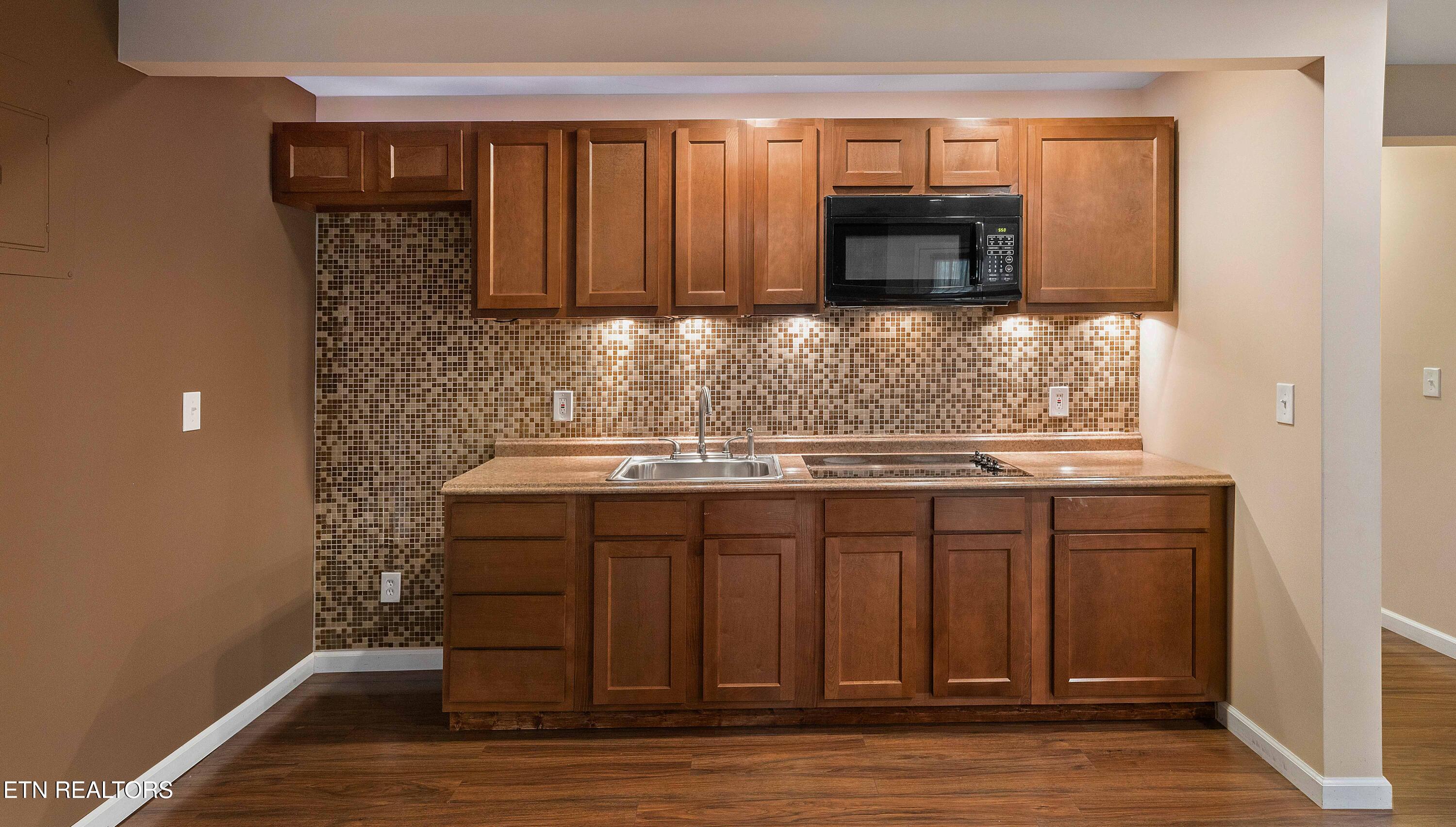 12649 Bayview Drive Property Photo 41