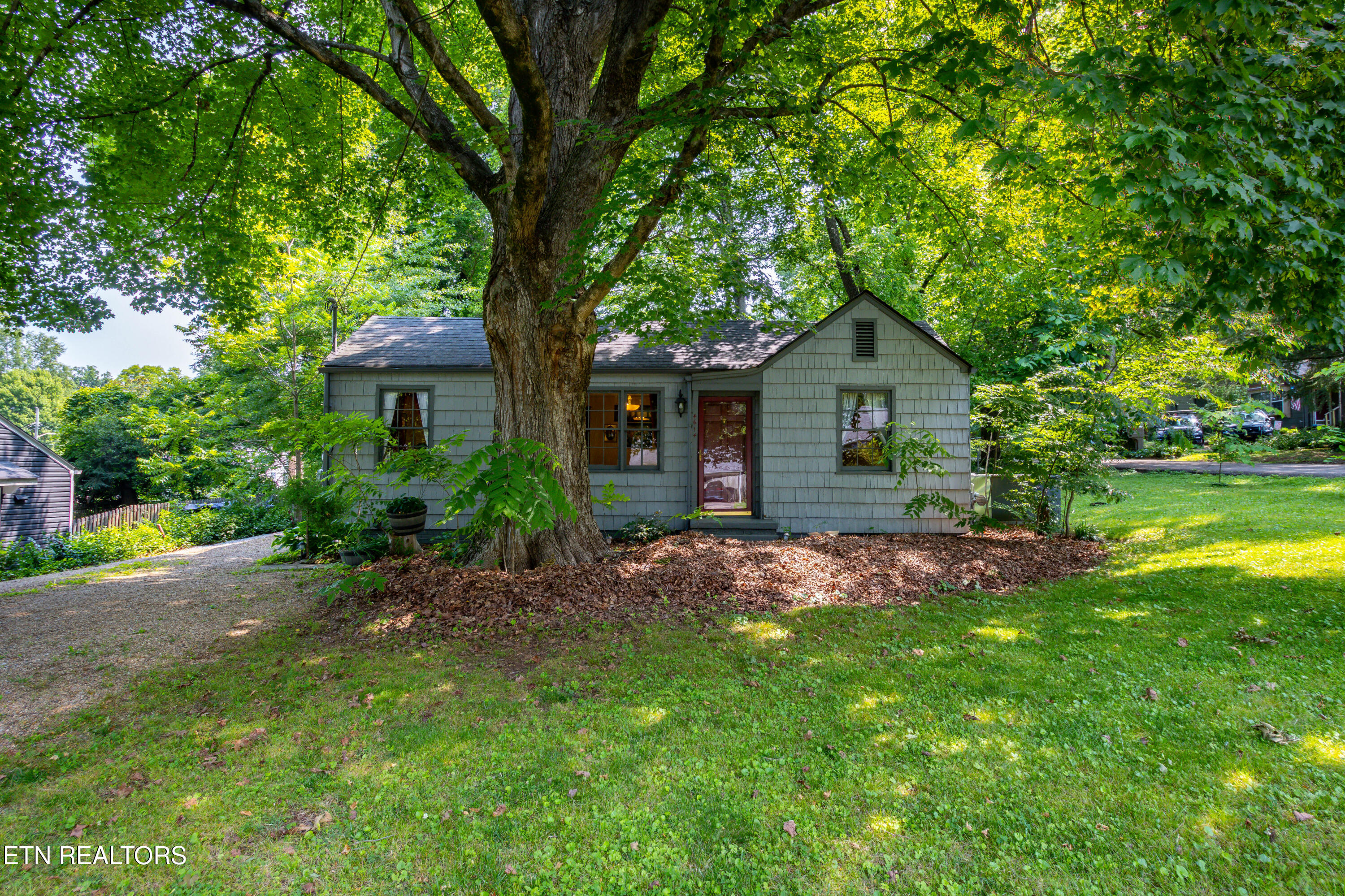 4614 Florence Rd Property Photo 1