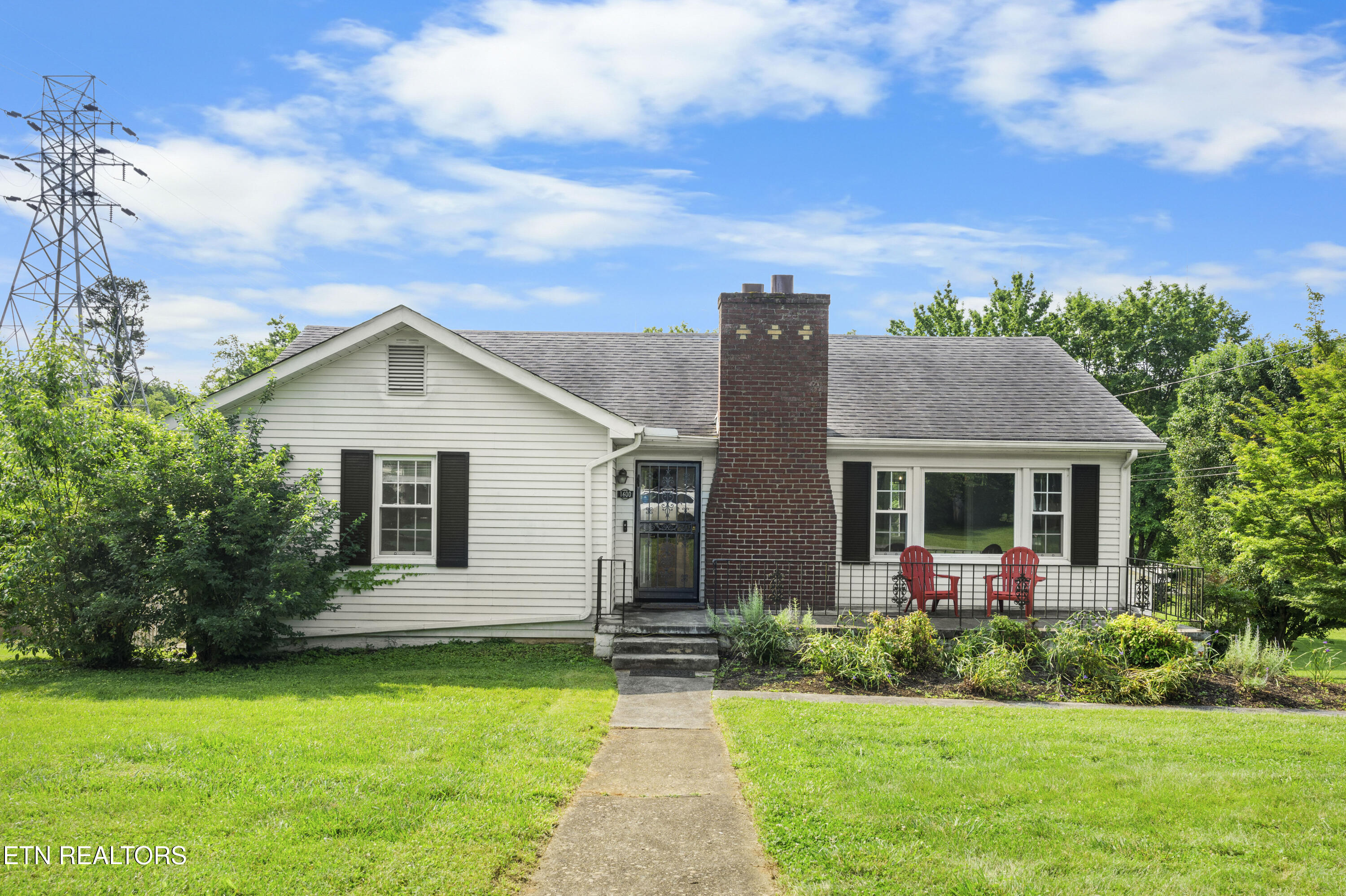1600 Charles Drive Property Photo