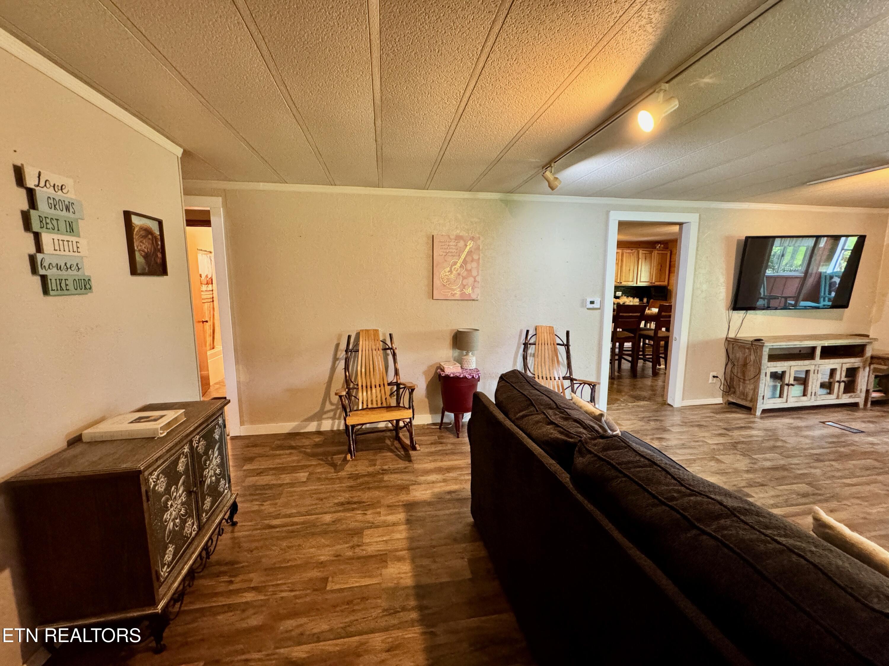 151 Dykes Lane Property Photo 27
