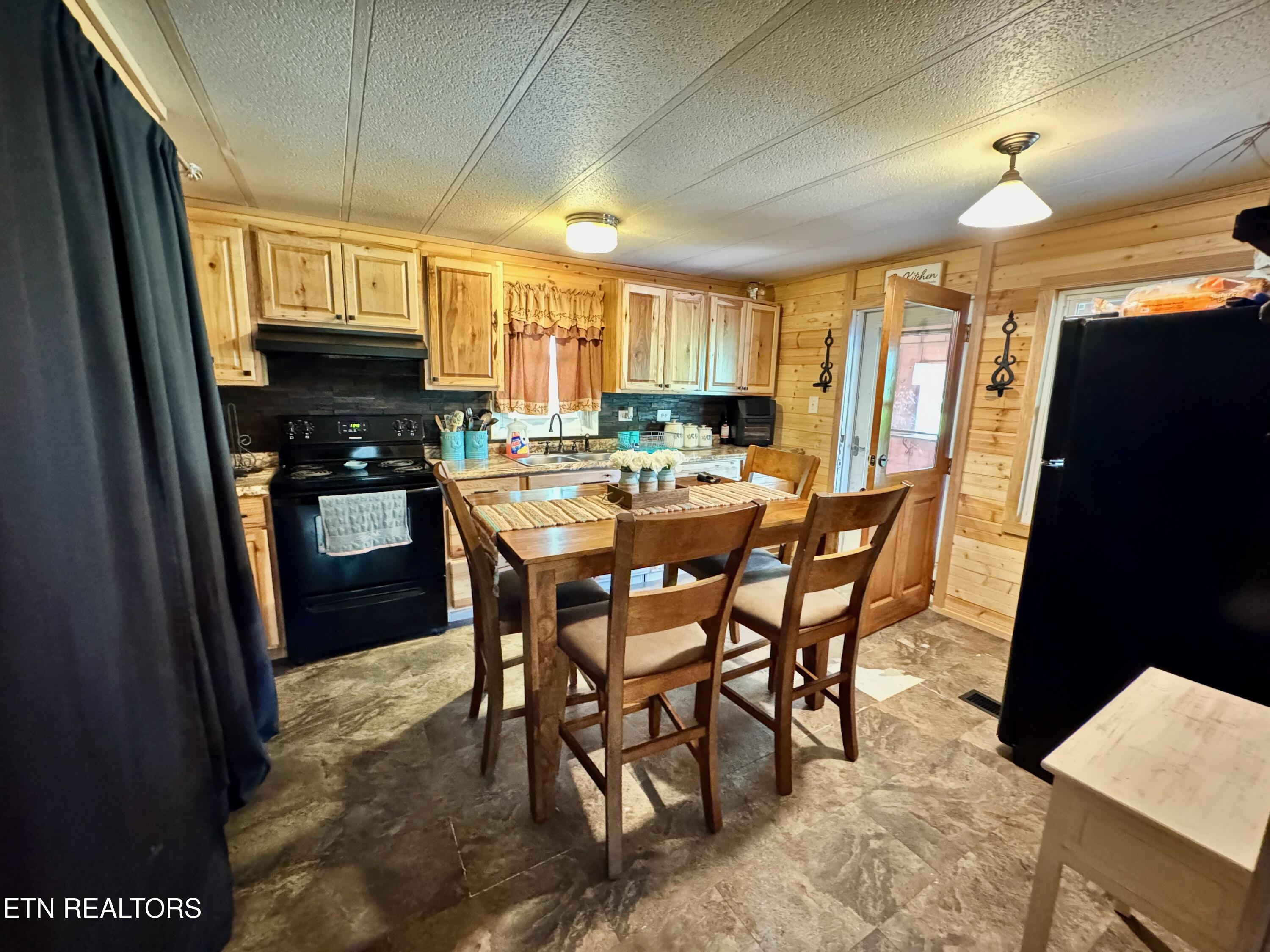 151 Dykes Lane Property Photo 34