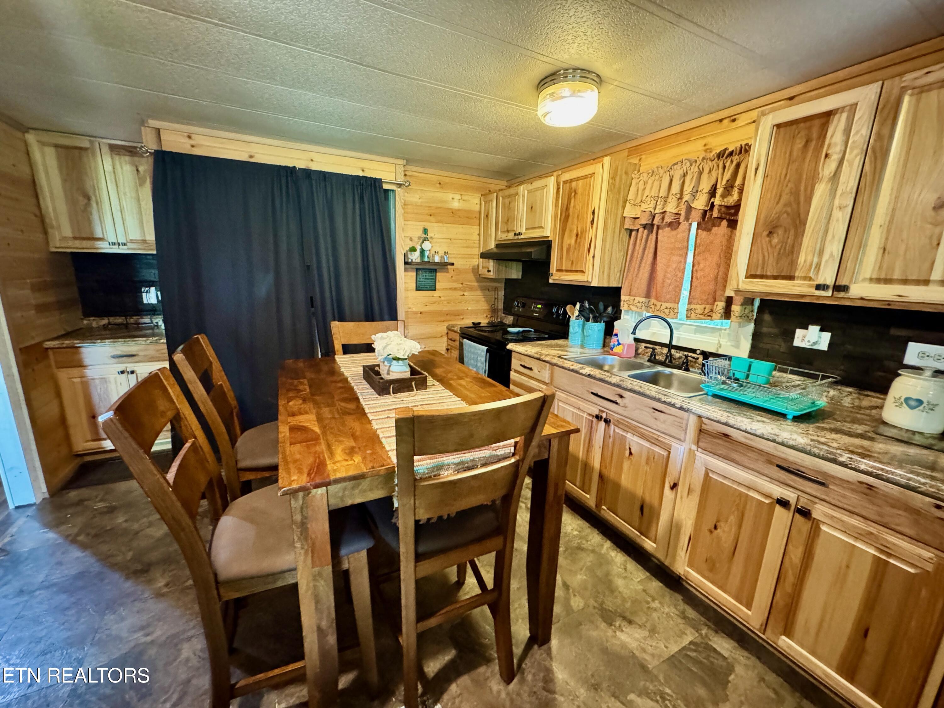 151 Dykes Lane Property Photo 35