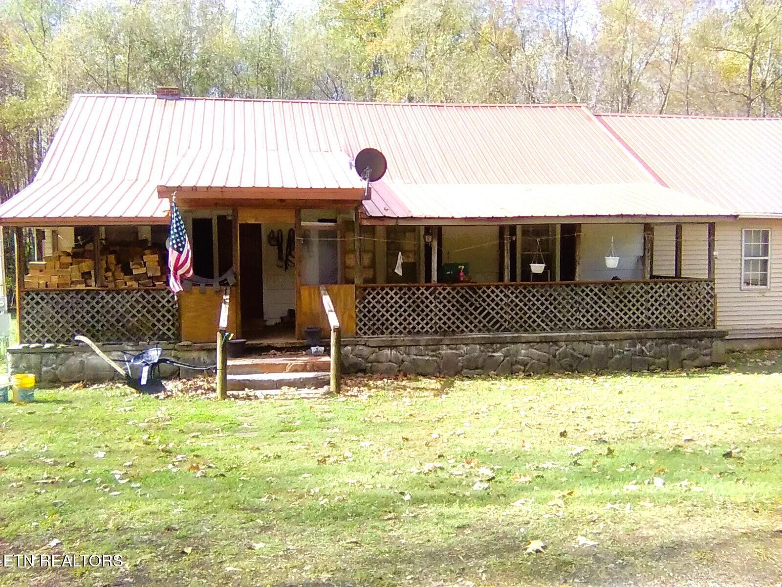 115 Spur Lane