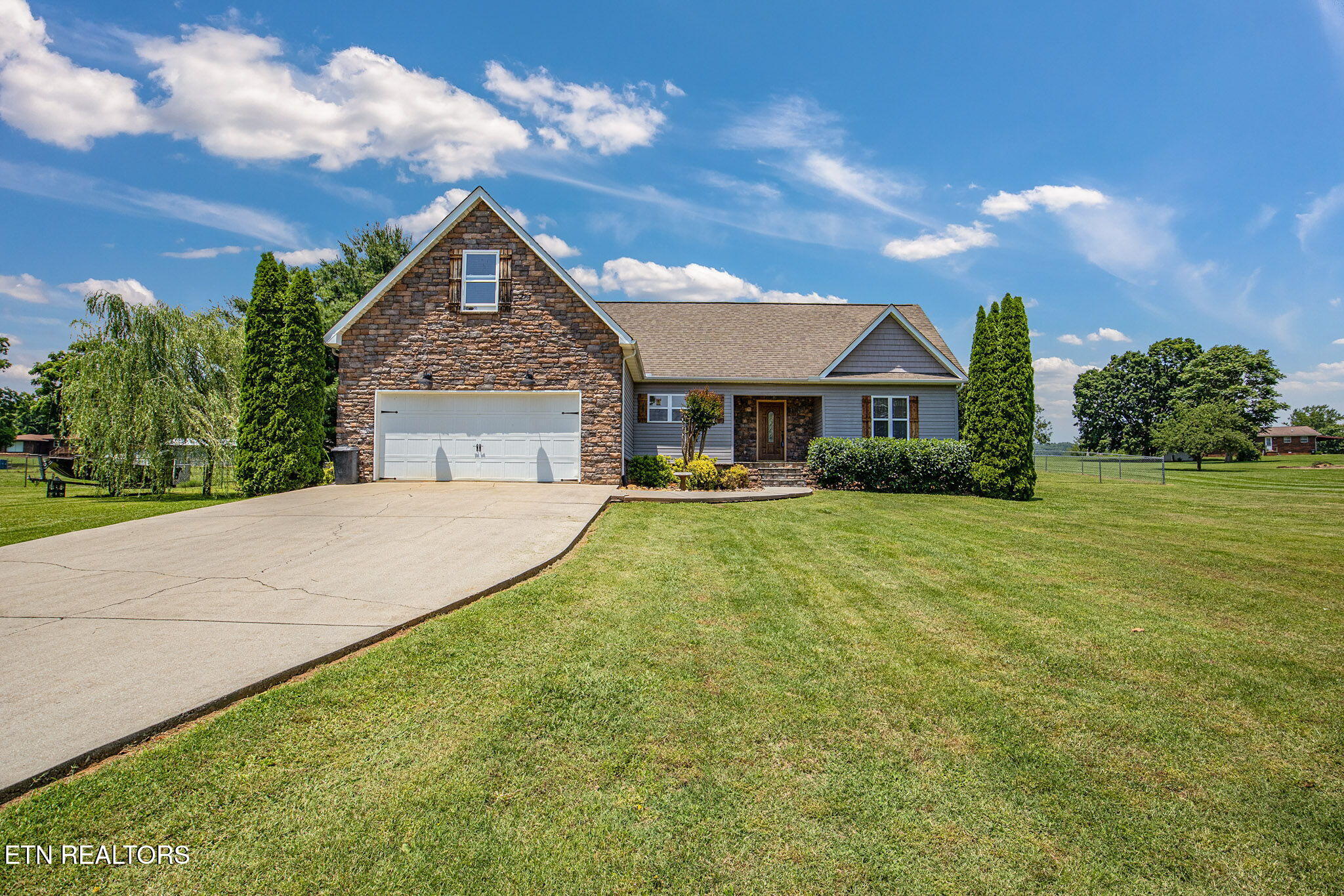 1707 Brookview Drive Property Photo