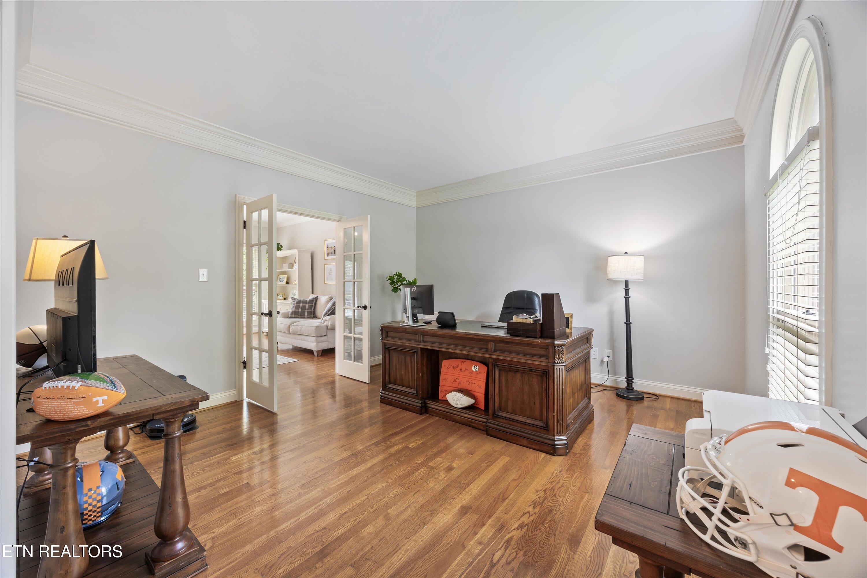11919 Burnside Place Property Photo 10