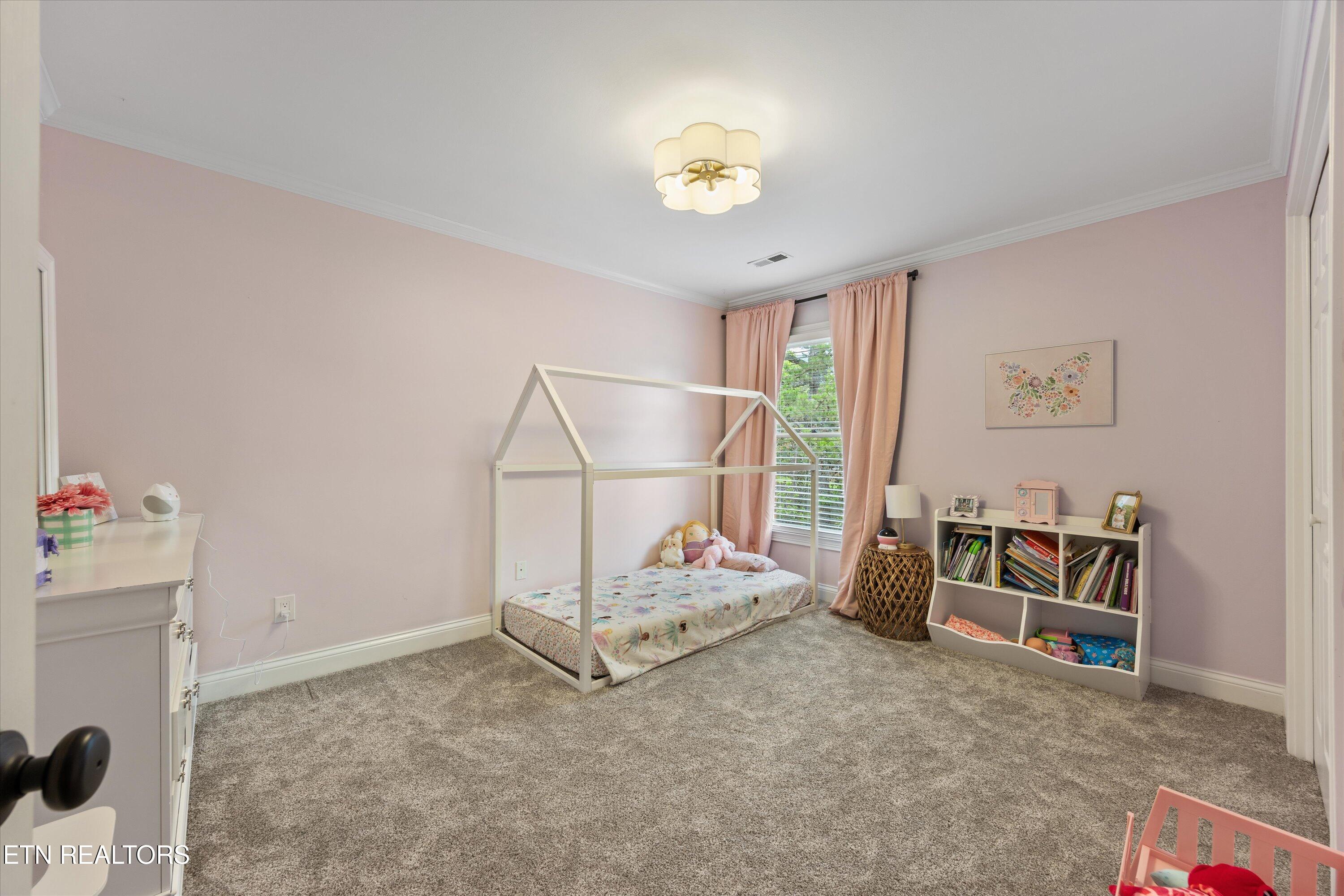 11919 Burnside Place Property Photo 18