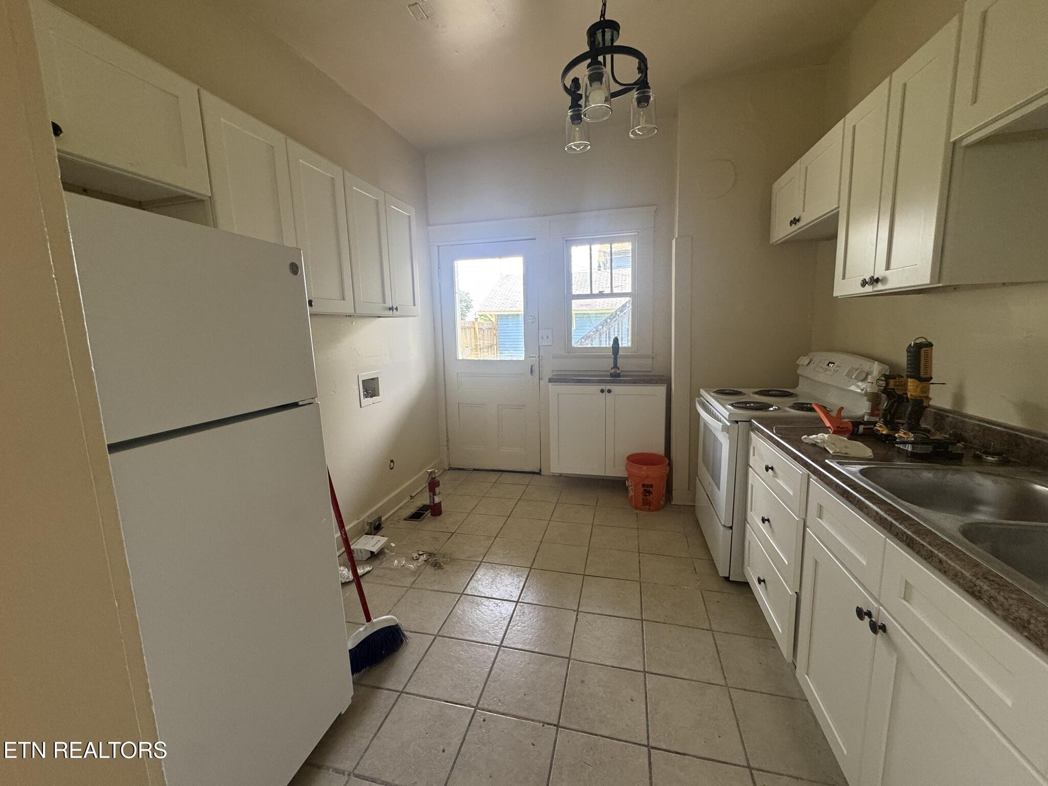 903 Luttrell St Property Photo 11