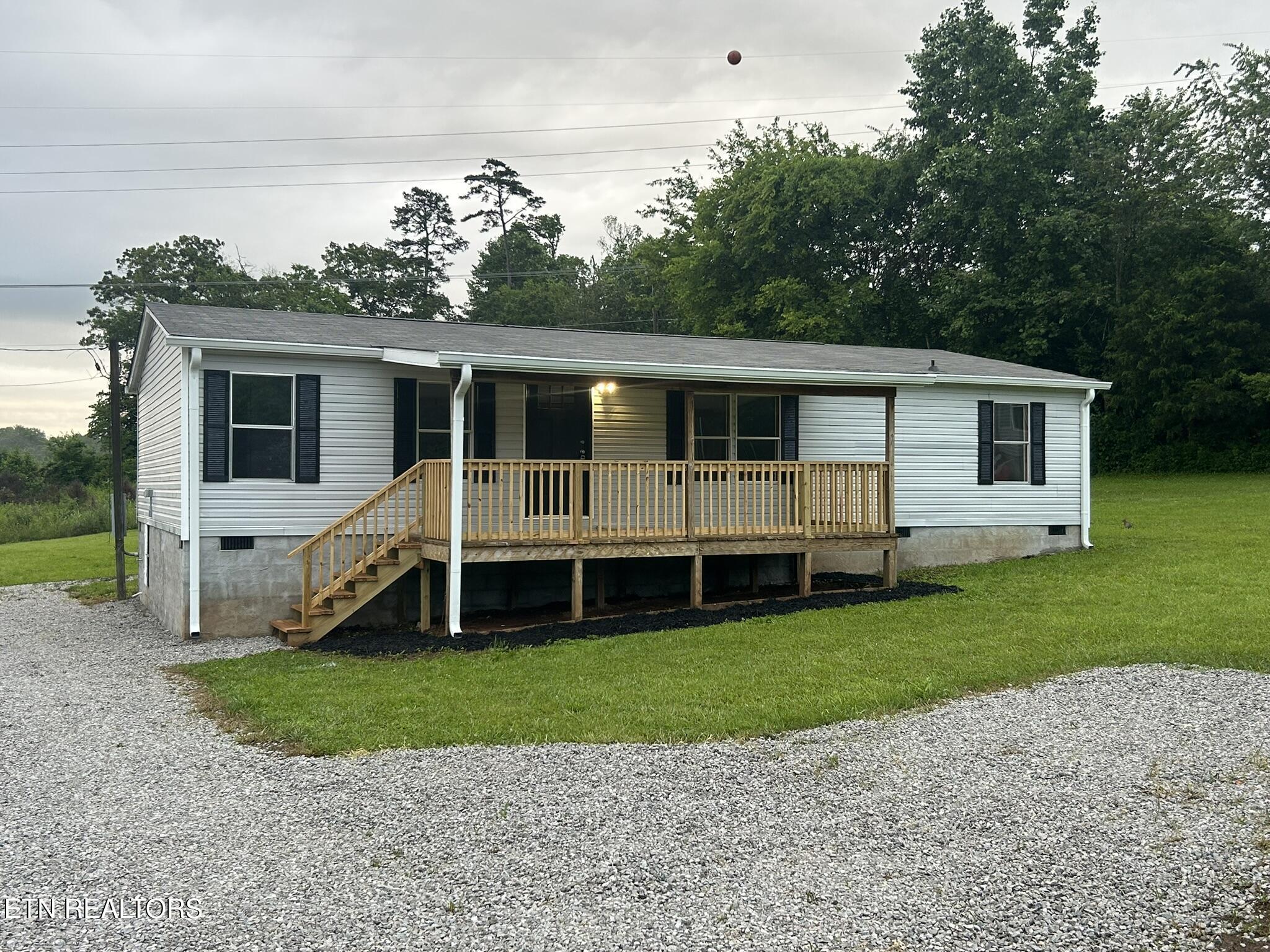 129 Hill Loop Property Photo 1