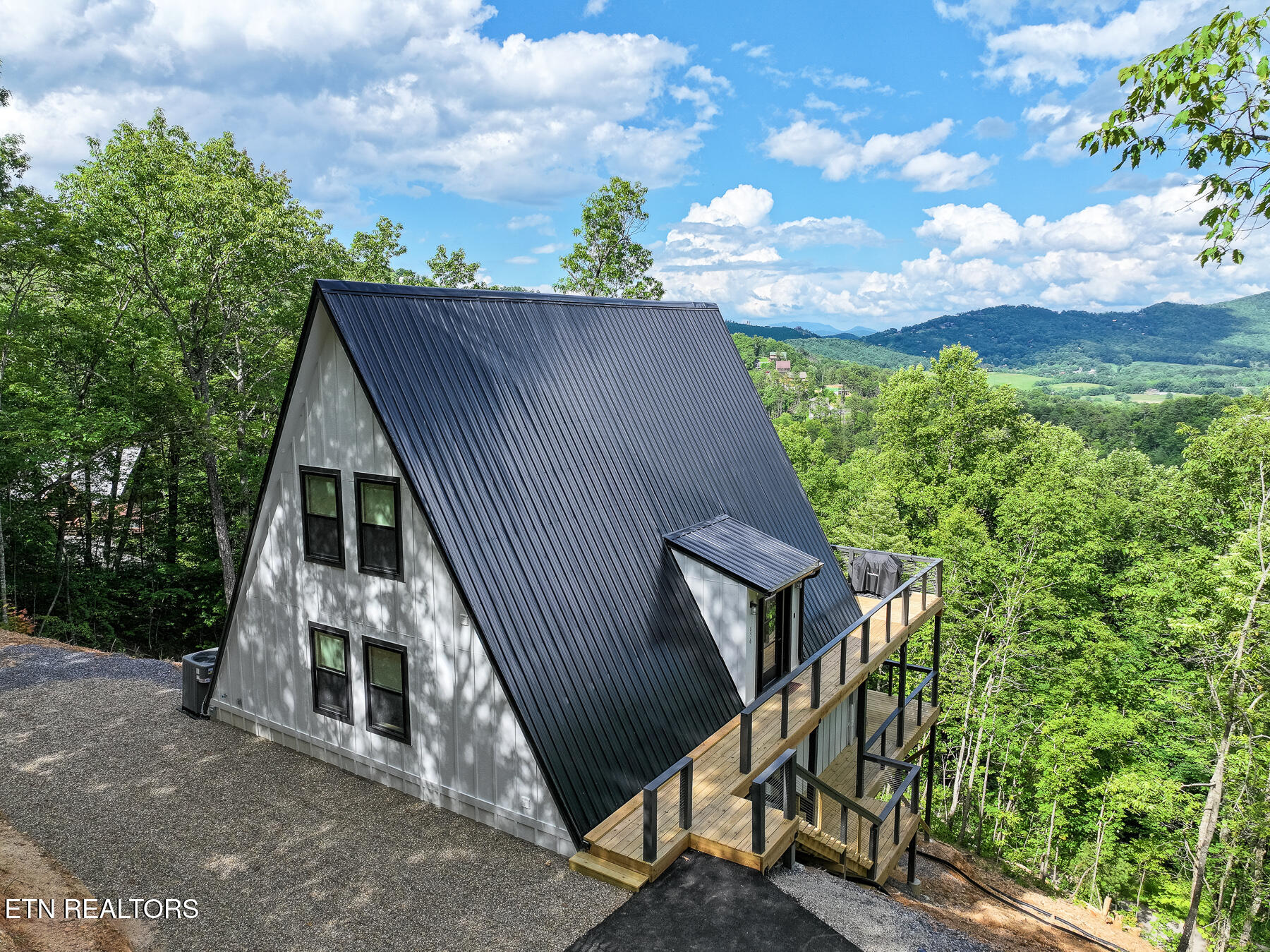 1856 Natures Lane Property Photo 1