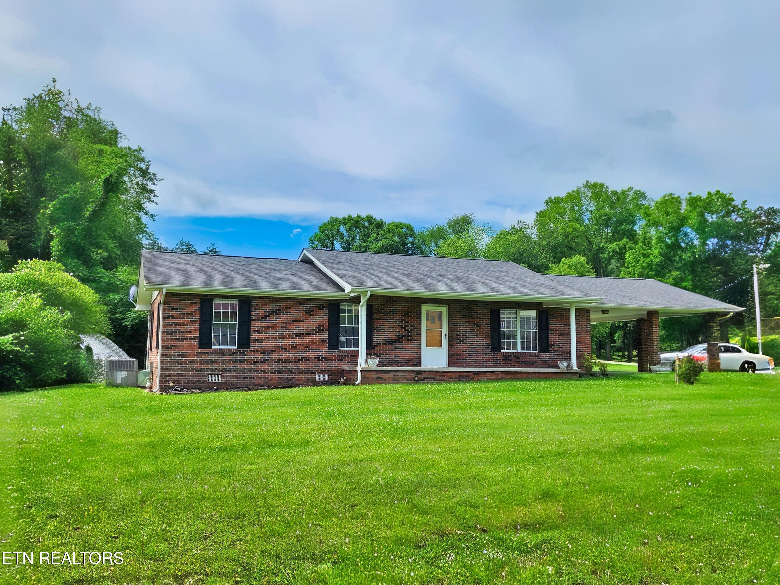 232 Kimberly Rd Property Photo 1