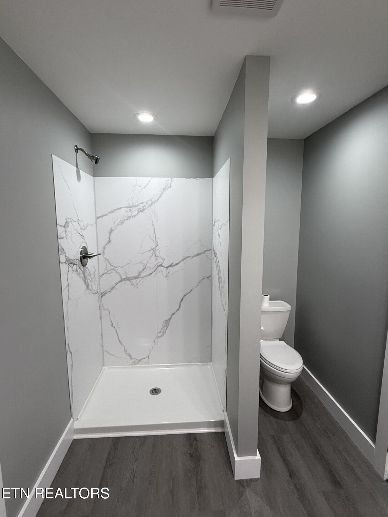 338 Jefferson Ave Property Photo 11