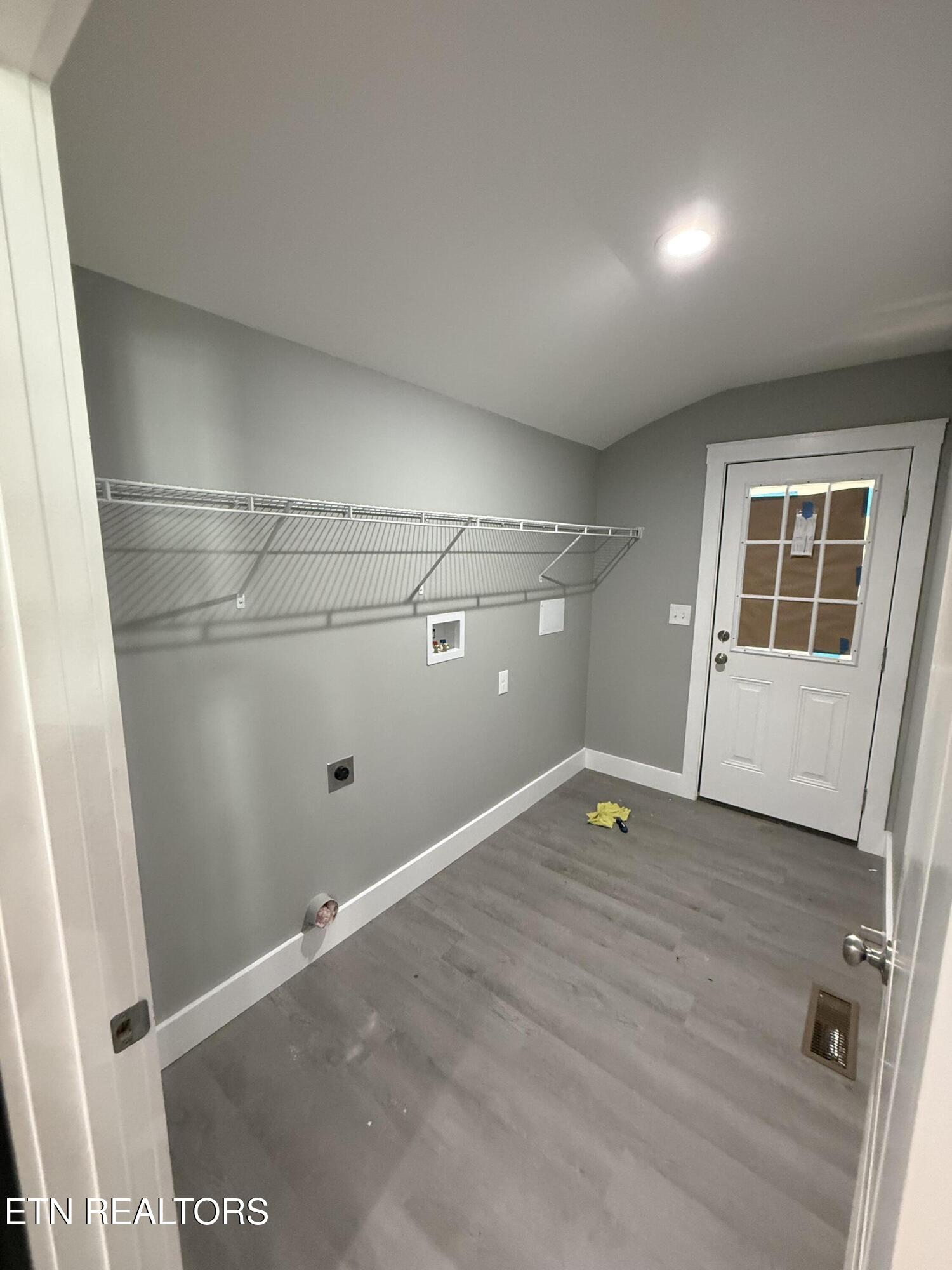 338 Jefferson Ave Property Photo 22