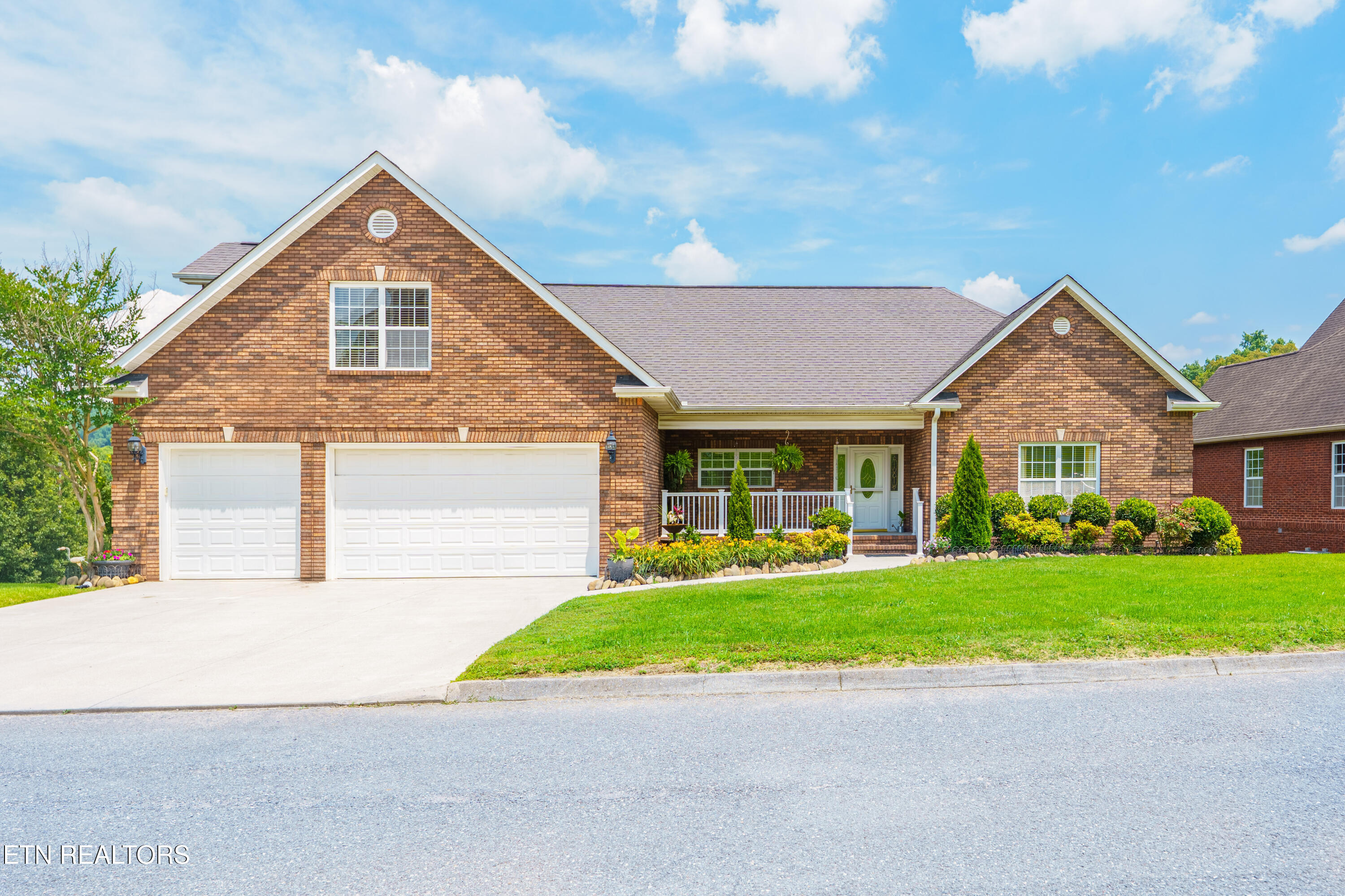 7924 Cedar Stone Lane Property Photo 1