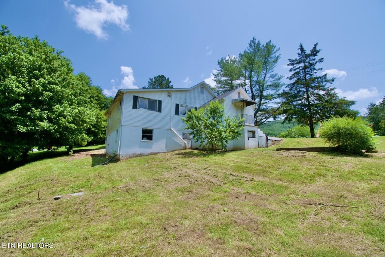 325 Self Hollow Rd Property Photo 5